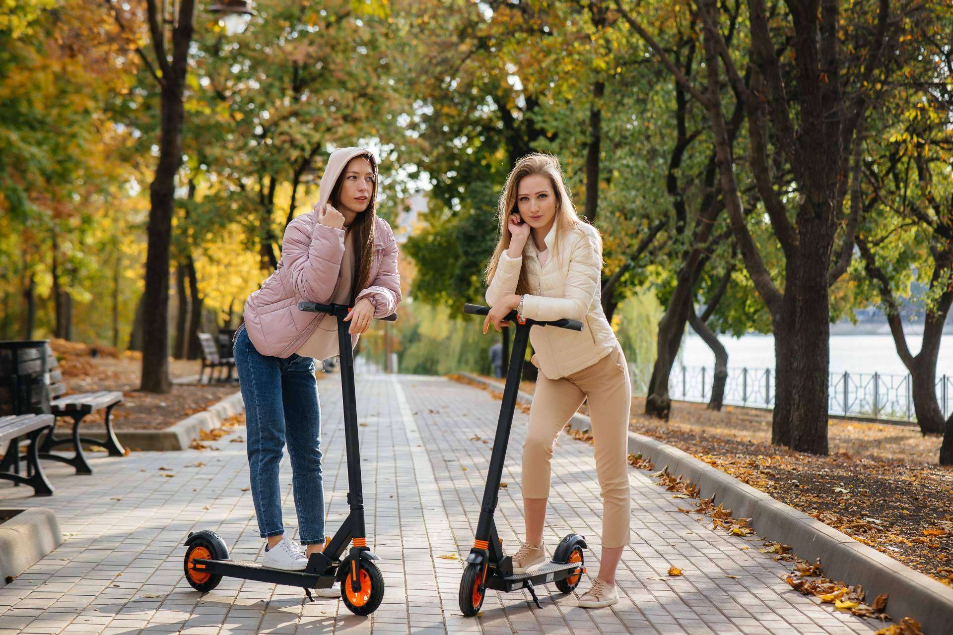 Alquilar un patinete eléctrico en Barcelona con LYNX: la última tendencia