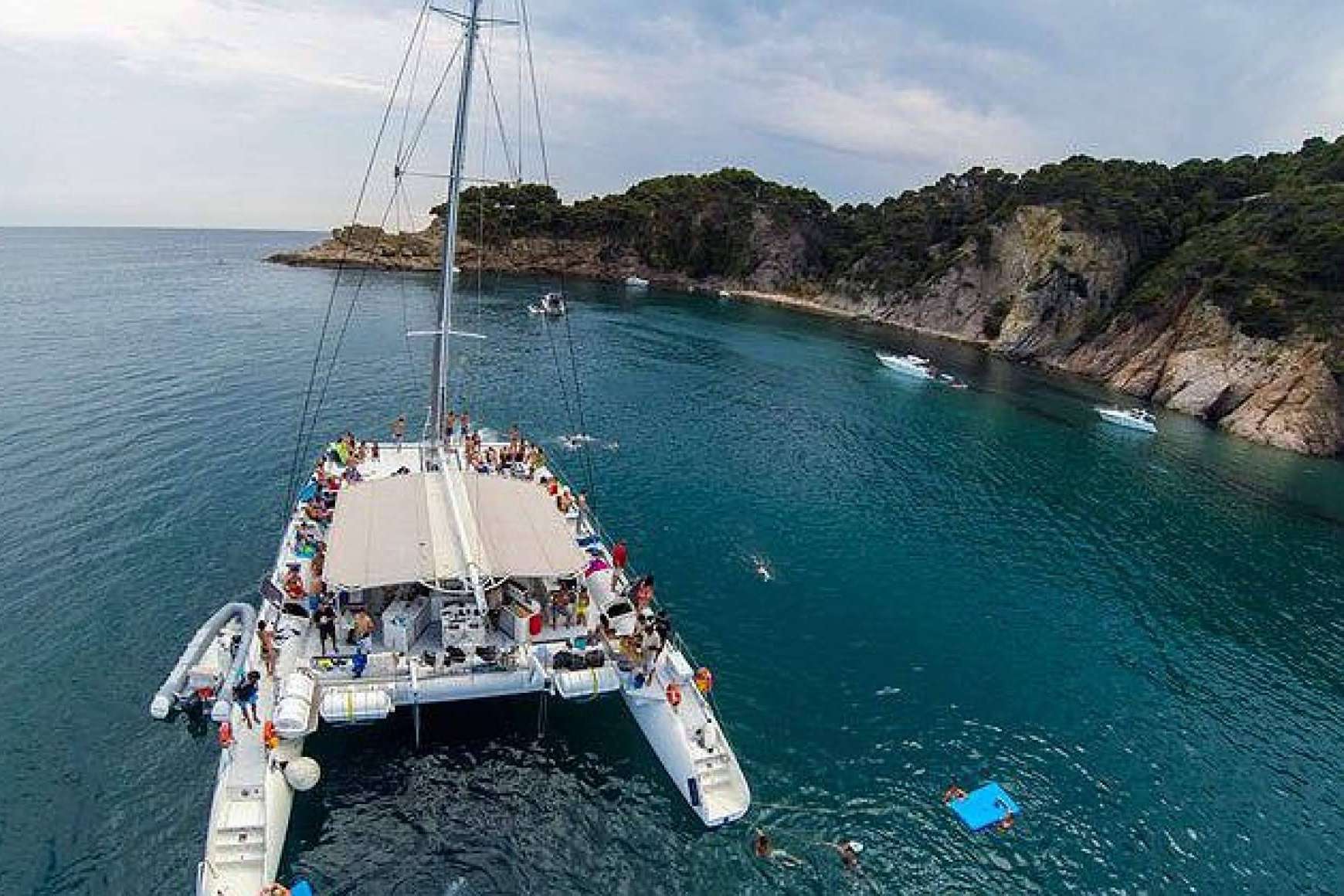 Yacht IN Ibiza: barcos para eventos