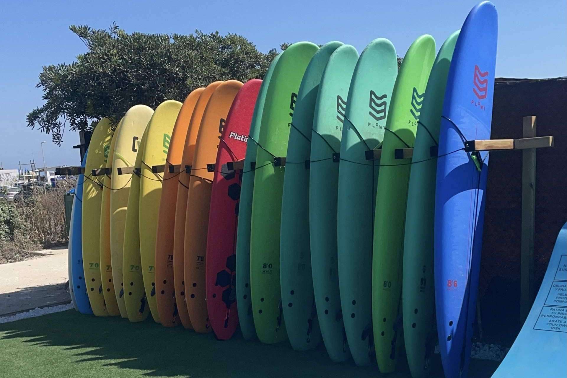 Carving Social Club abre las puertas de su nueva escuela de surf