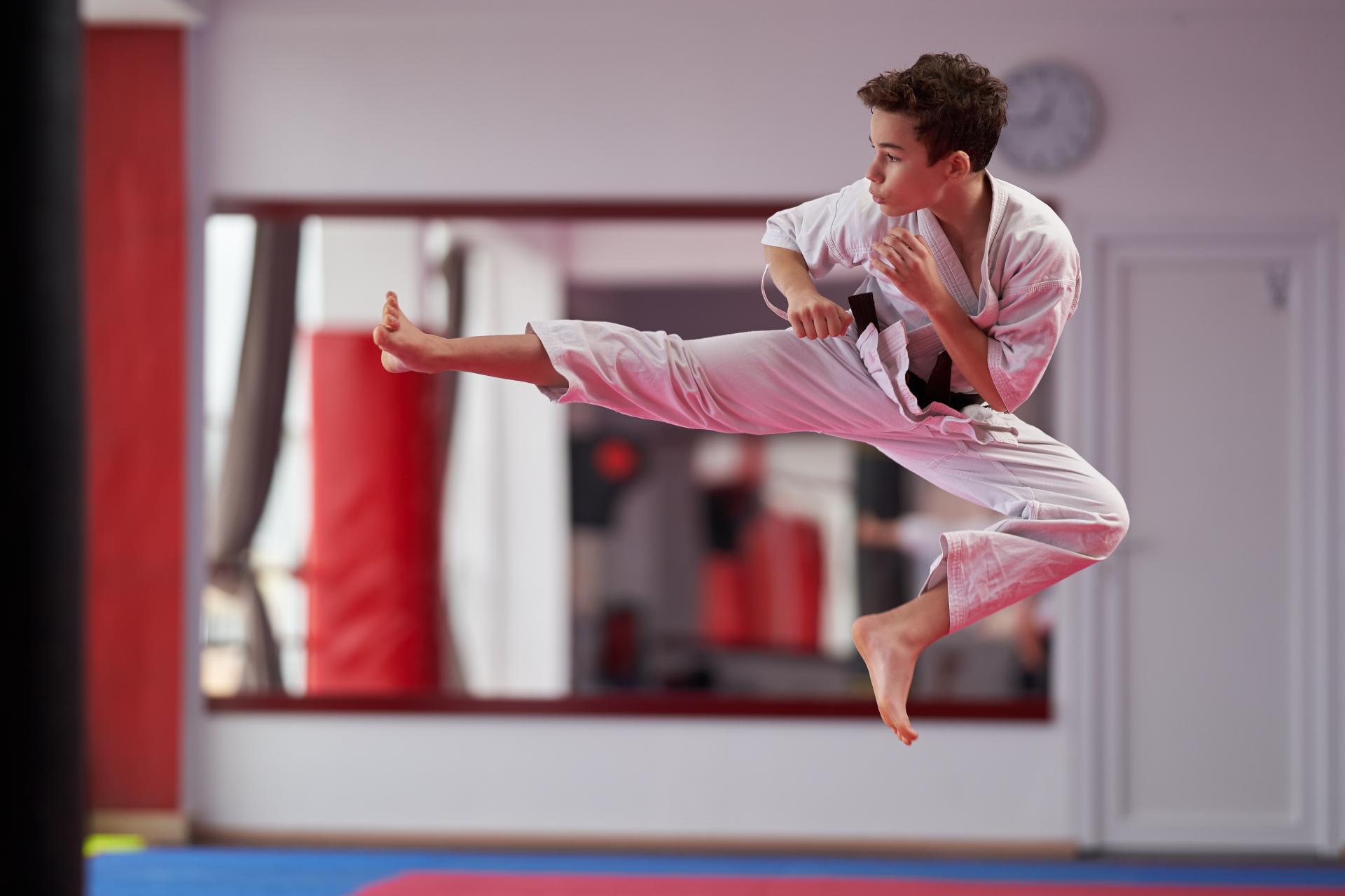 La Escuela de Artes Marciales y Kenpo Kai situada en Madrid, El Dojo, es elegida como una de las principales opciones como extraescolar