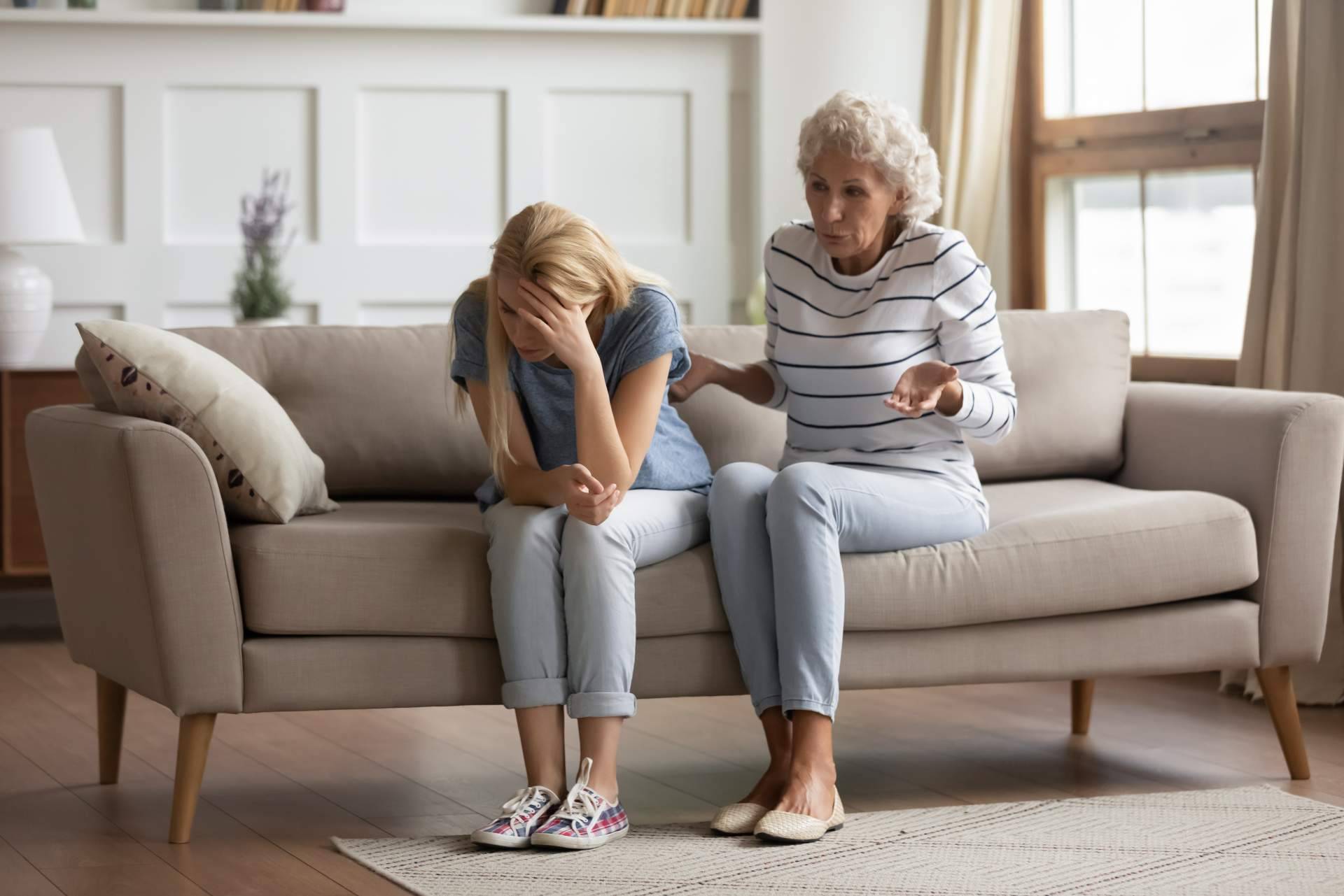 Coaching cuántico para tratar las relaciones tóxicas familiares: Ley del Espejo