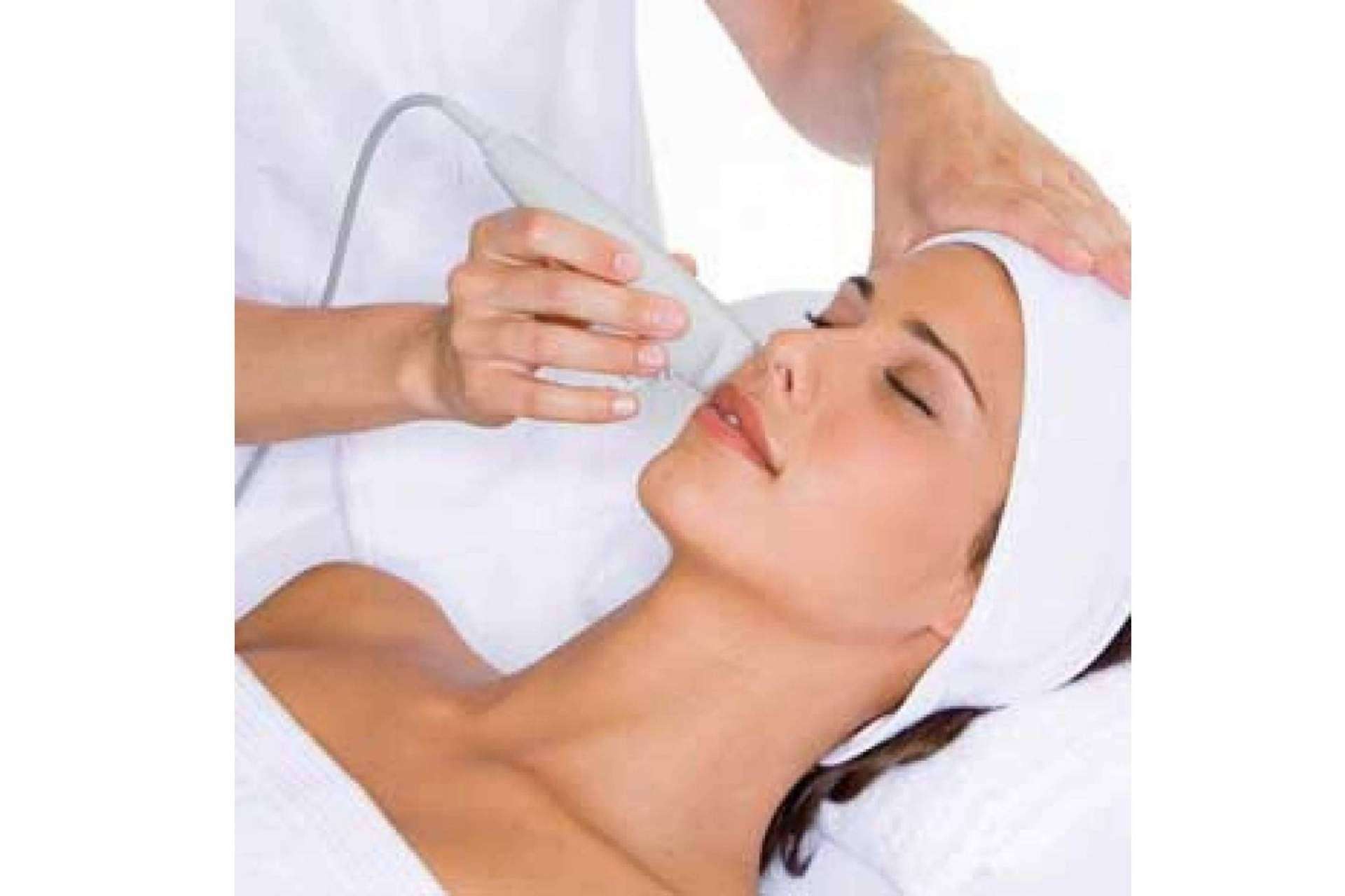 MiCleo ofrece el tratamiento facial profesional más solicitado en clínicas y centros de estética
