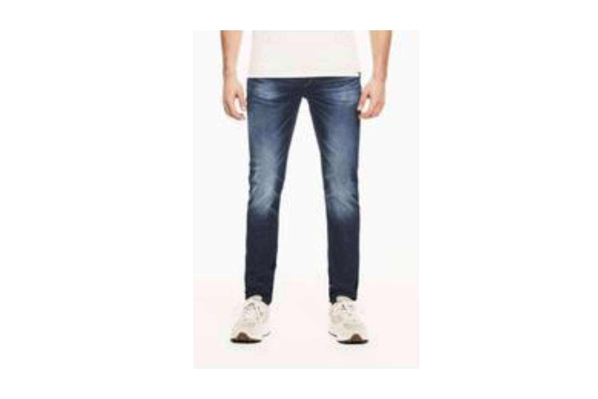 ¿Dónde se puede encontrar moda del hombre actual?: Clotheslg