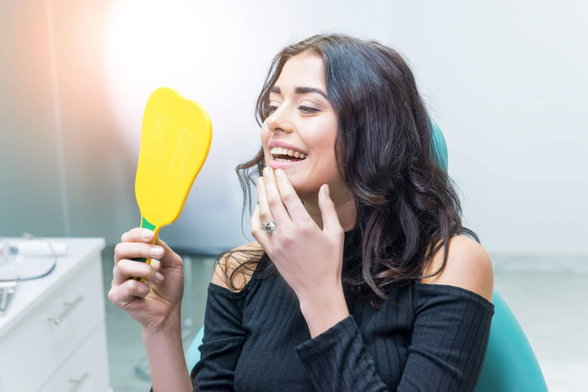 ¿Es posible tener los dientes fijos en un día? Clínica dental Artydents en Madrid