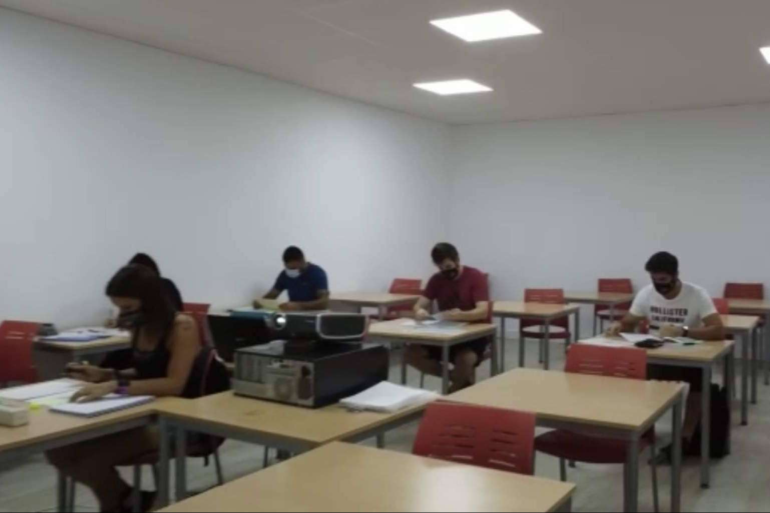 Formación continua en PC2: la academia para opositores de Policía Nacional y Guardia Civil que cuenta con elevados índices de aprobados