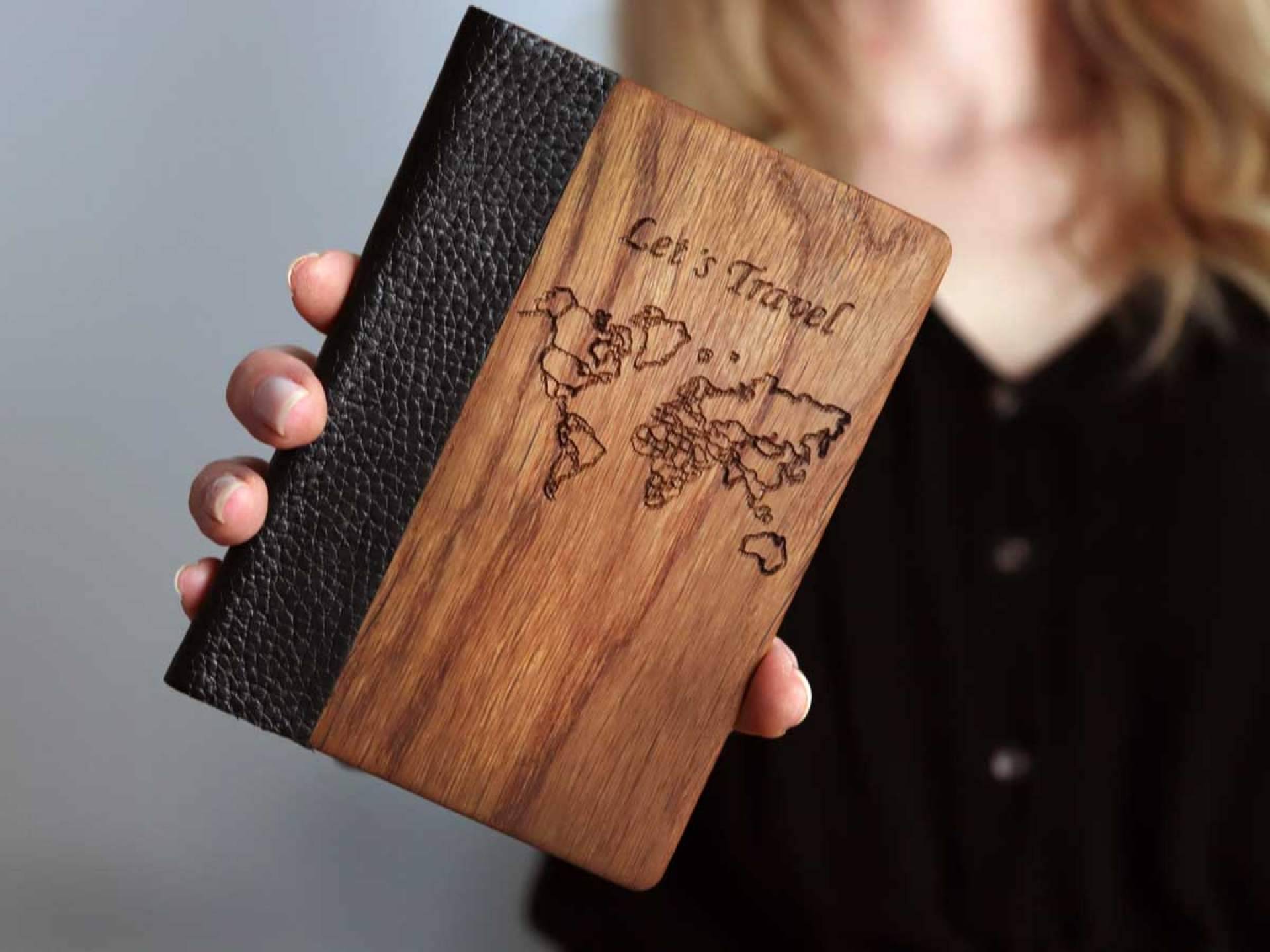 Funda de pasaporte de madera: el mejor regalo para los viajeros está a la venta en Regalos de Madera