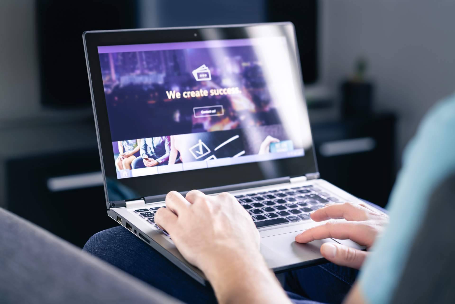 Caverna Tecnológica, expertos en el desarrollo de páginas web y aplicaciones móviles