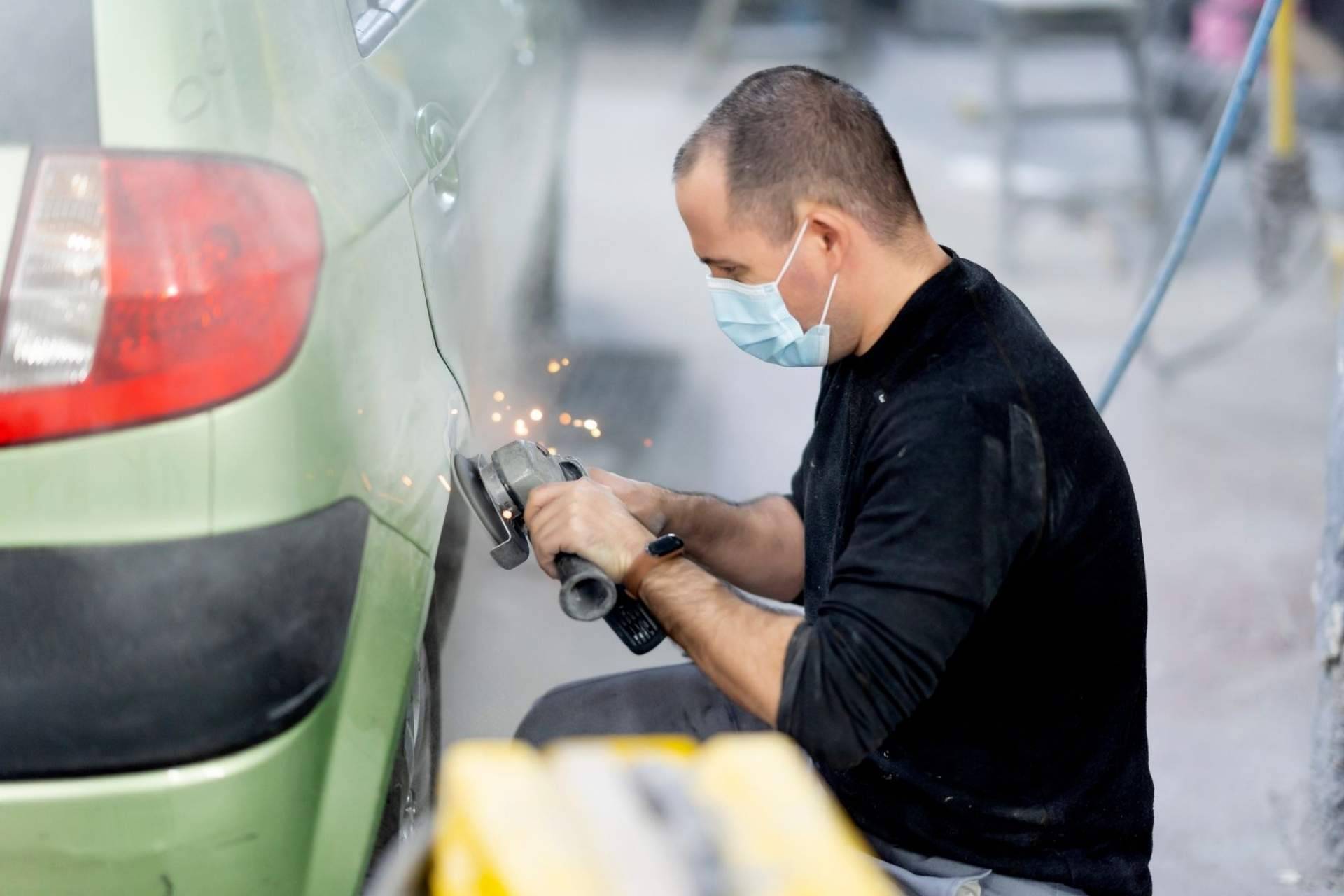 Obtener el título del curso de chapa y pintura: Instituto Técnico de Automoción