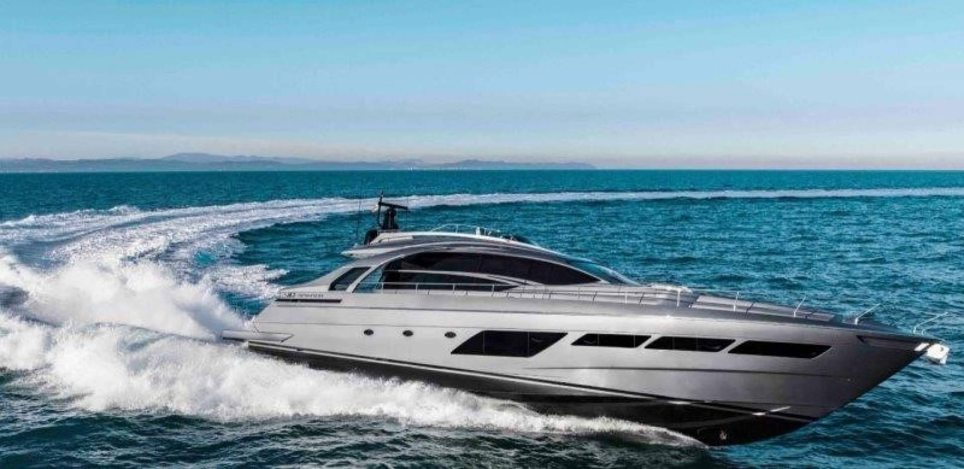 Yacht IN Ibiza: alquiler de yate privado