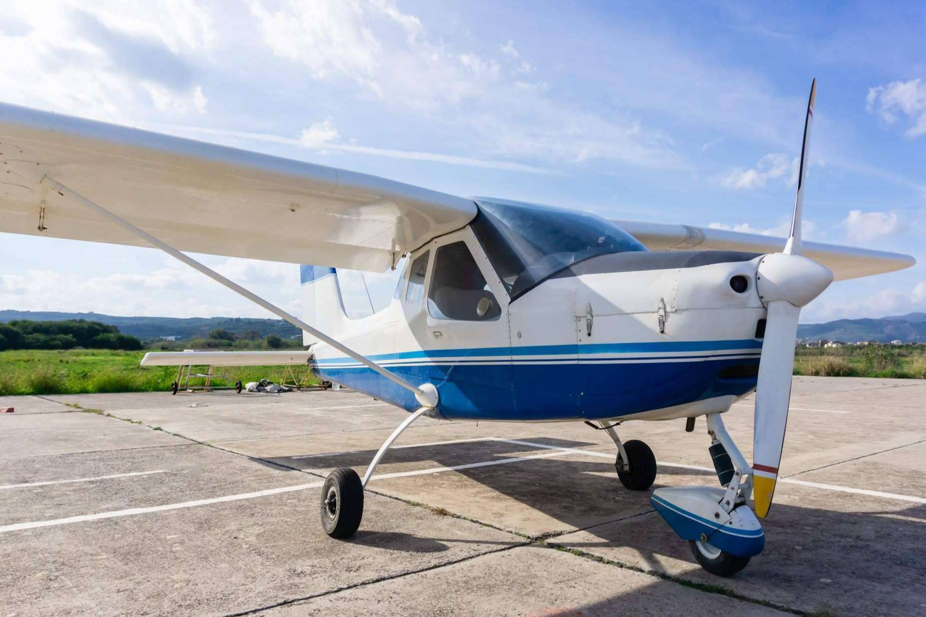 Leonavia ofrece un curso de piloto privado