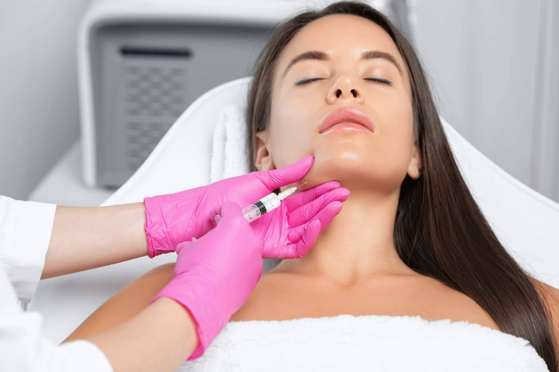 Belkyra: el tratamiento para remodelar la papada de ABB Medicina Estética