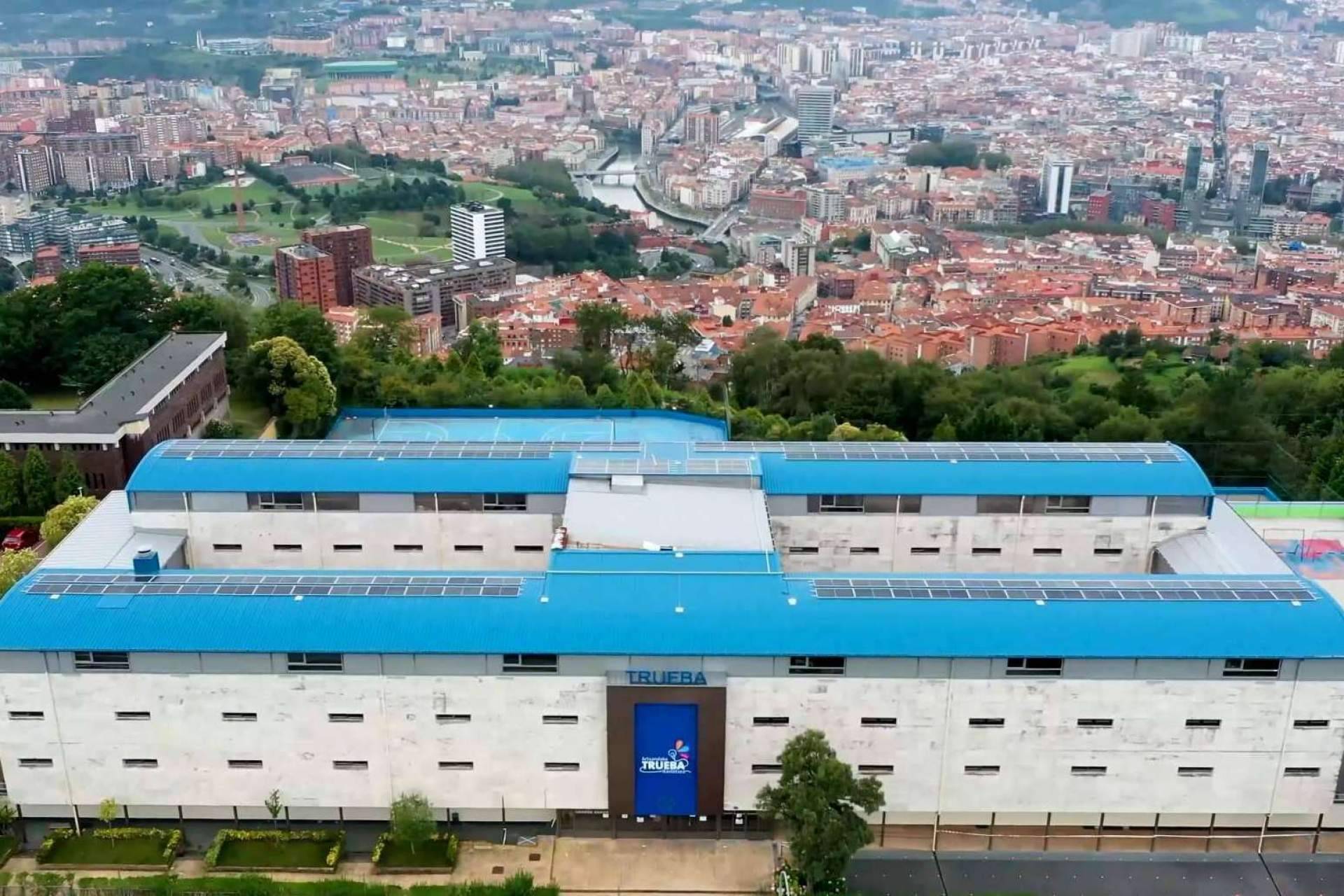 GREENKw realiza la mayor instalación de autoconsumo solar de un centro educativo en Bilbao