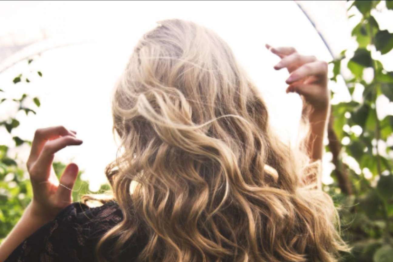 ¿Qué ofrece el kit de productos de Toni & Guy para reparar el cabello después del verano?
