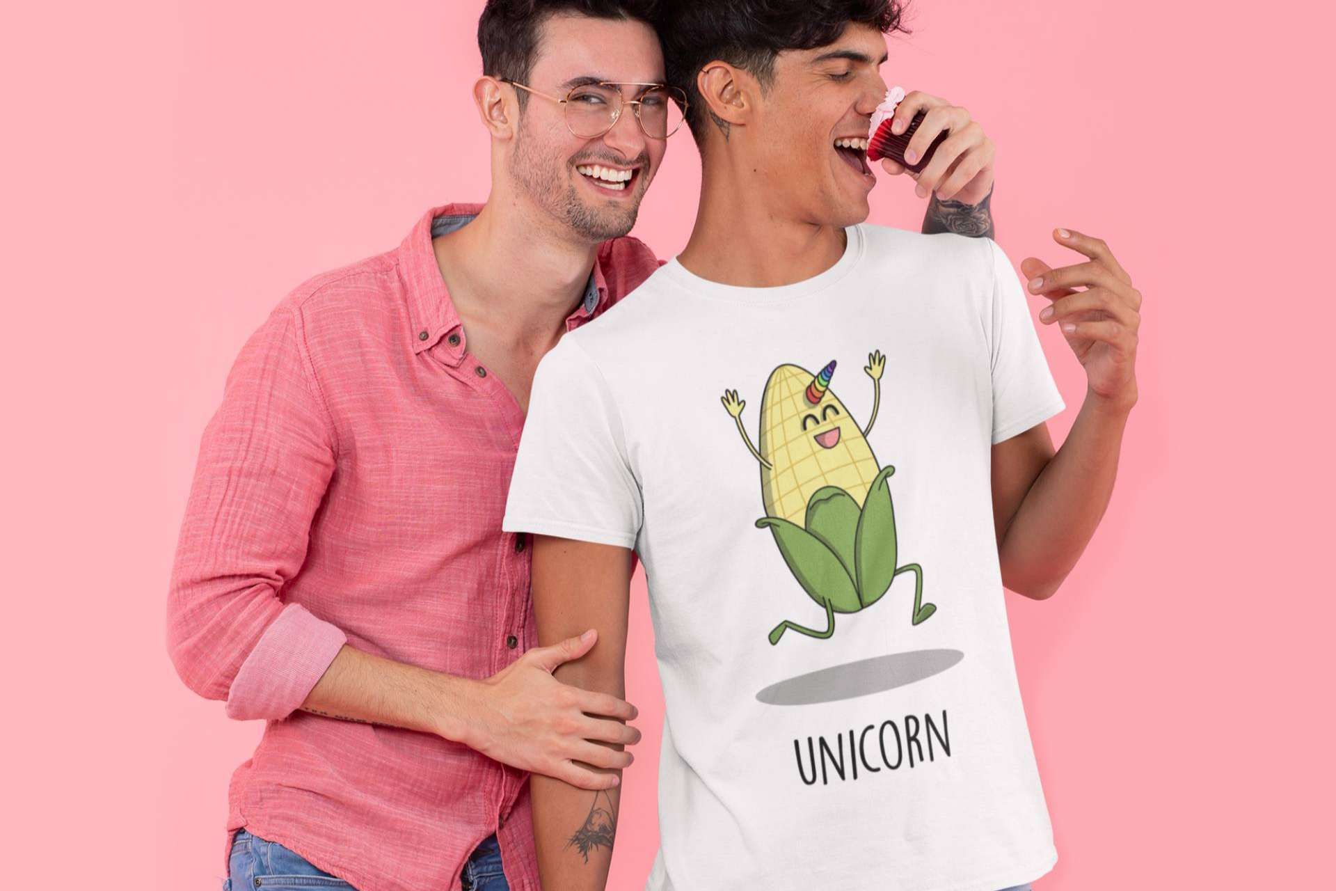 Las camisetas originales y divertidas de Mongedraws que desprenden humor e ingenio en Tres en un Burro