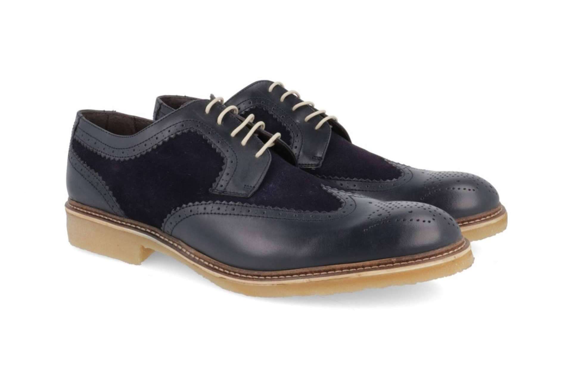 Ortiz & Reed ofrece el complemento perfecto para el hombre actual: los zapatos Derby