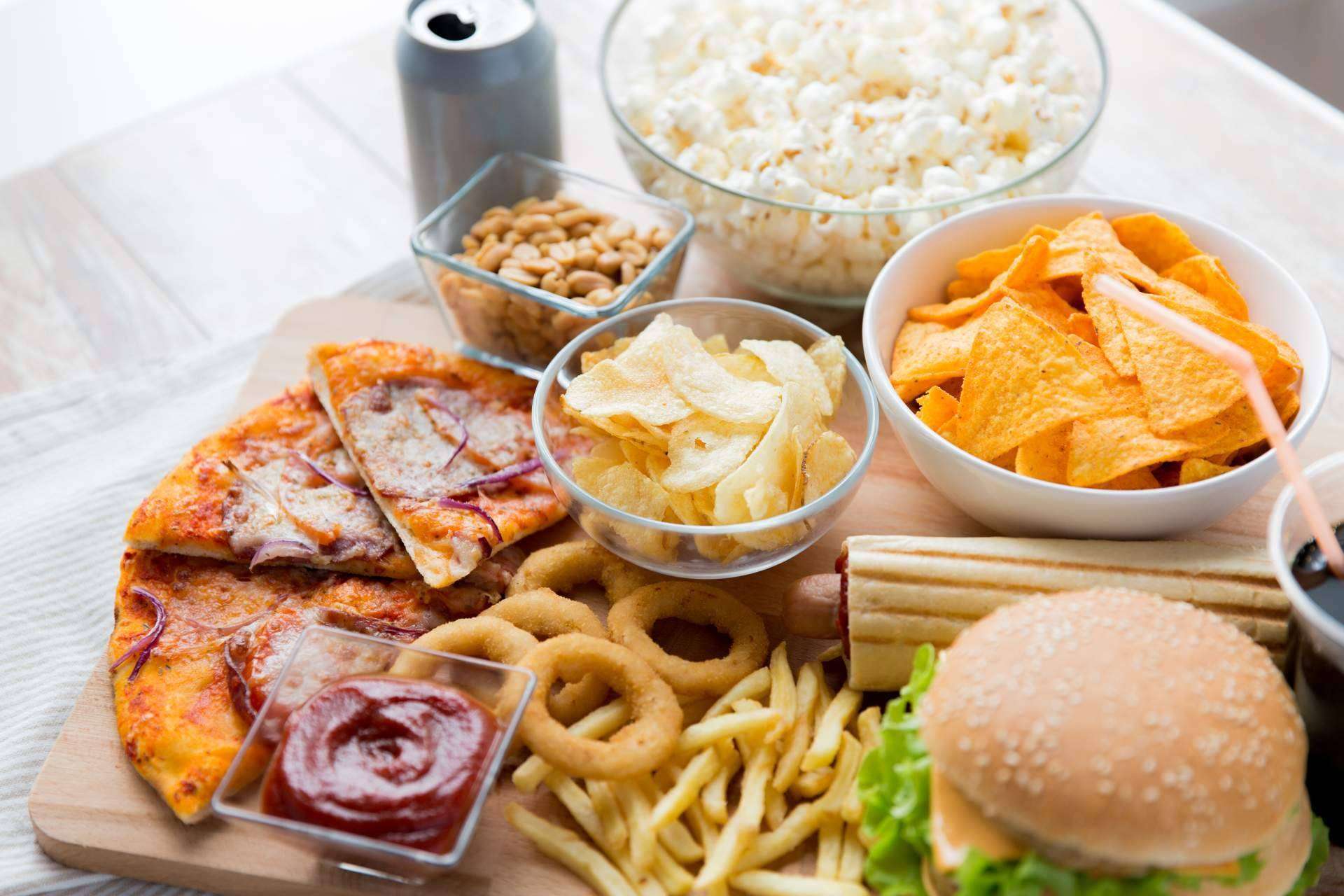 ¿Cuáles son las diferencias entre los alimentos procesados y ultraprocesados?, por PmteamWomanFit