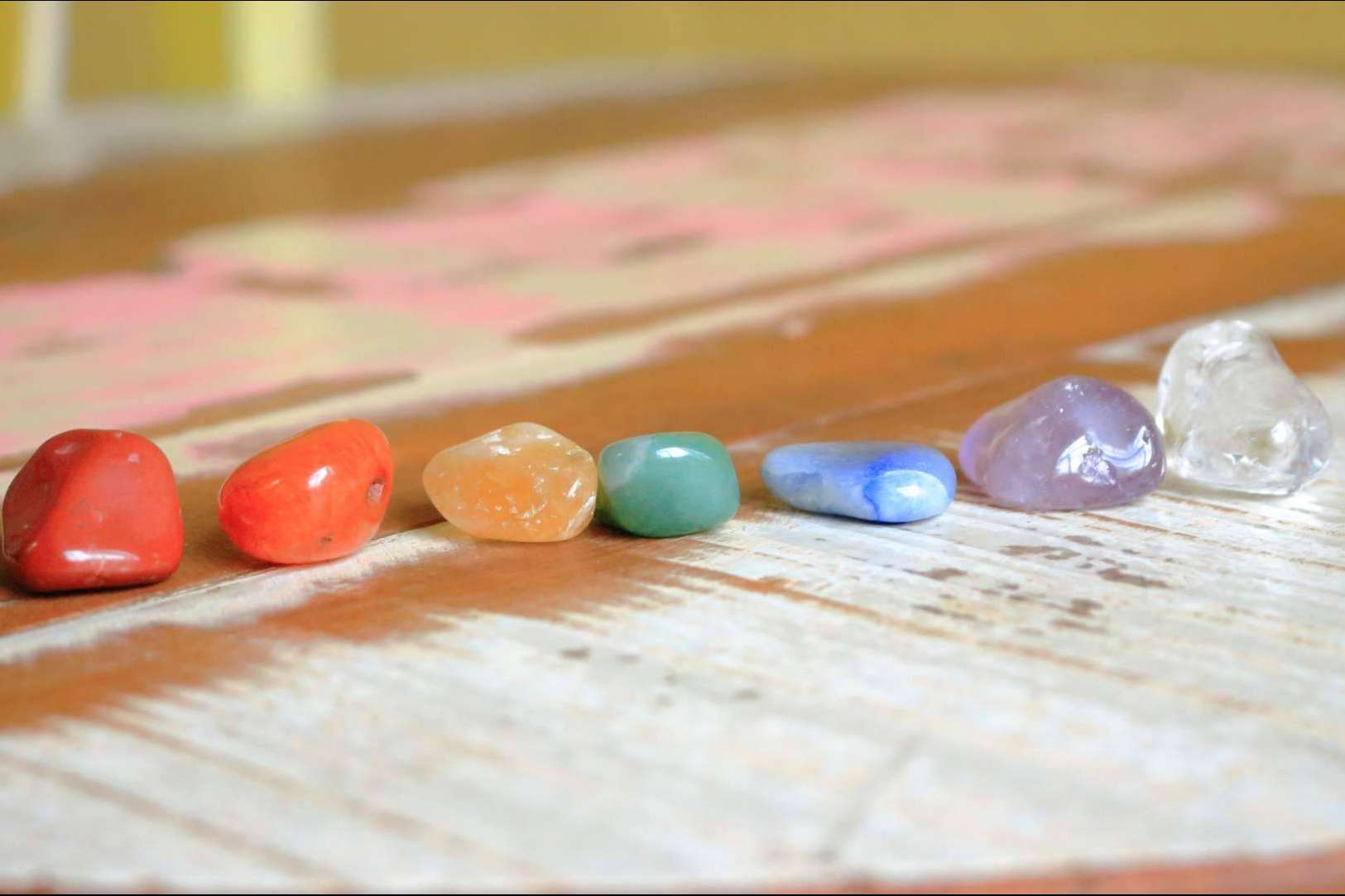 Las ventajas de la tienda online Gemas Canarias que vende piedras chakras