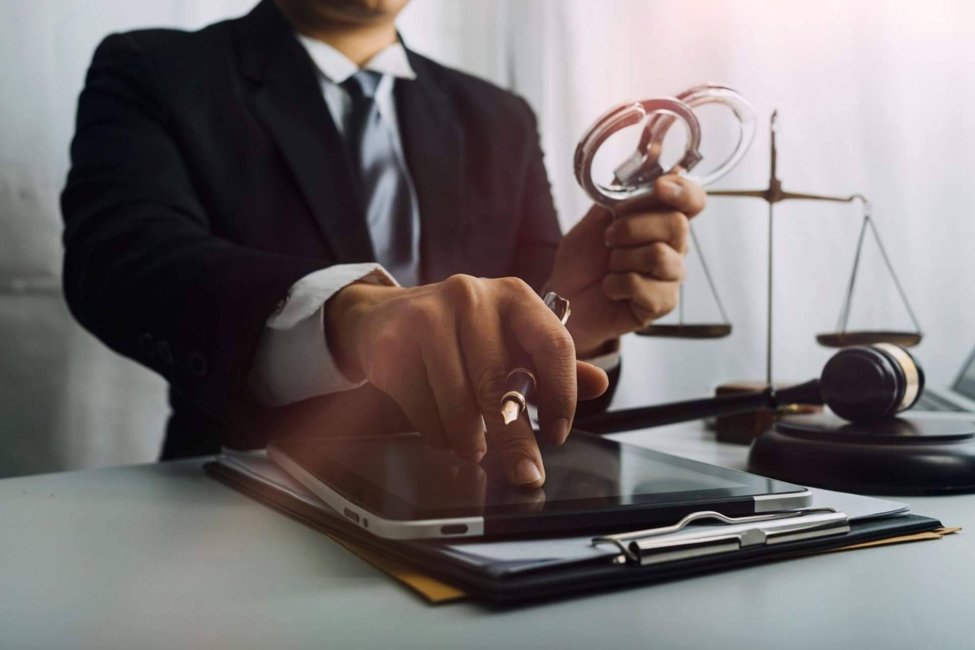 Buscar abogados con buena reputación en Abogado.best