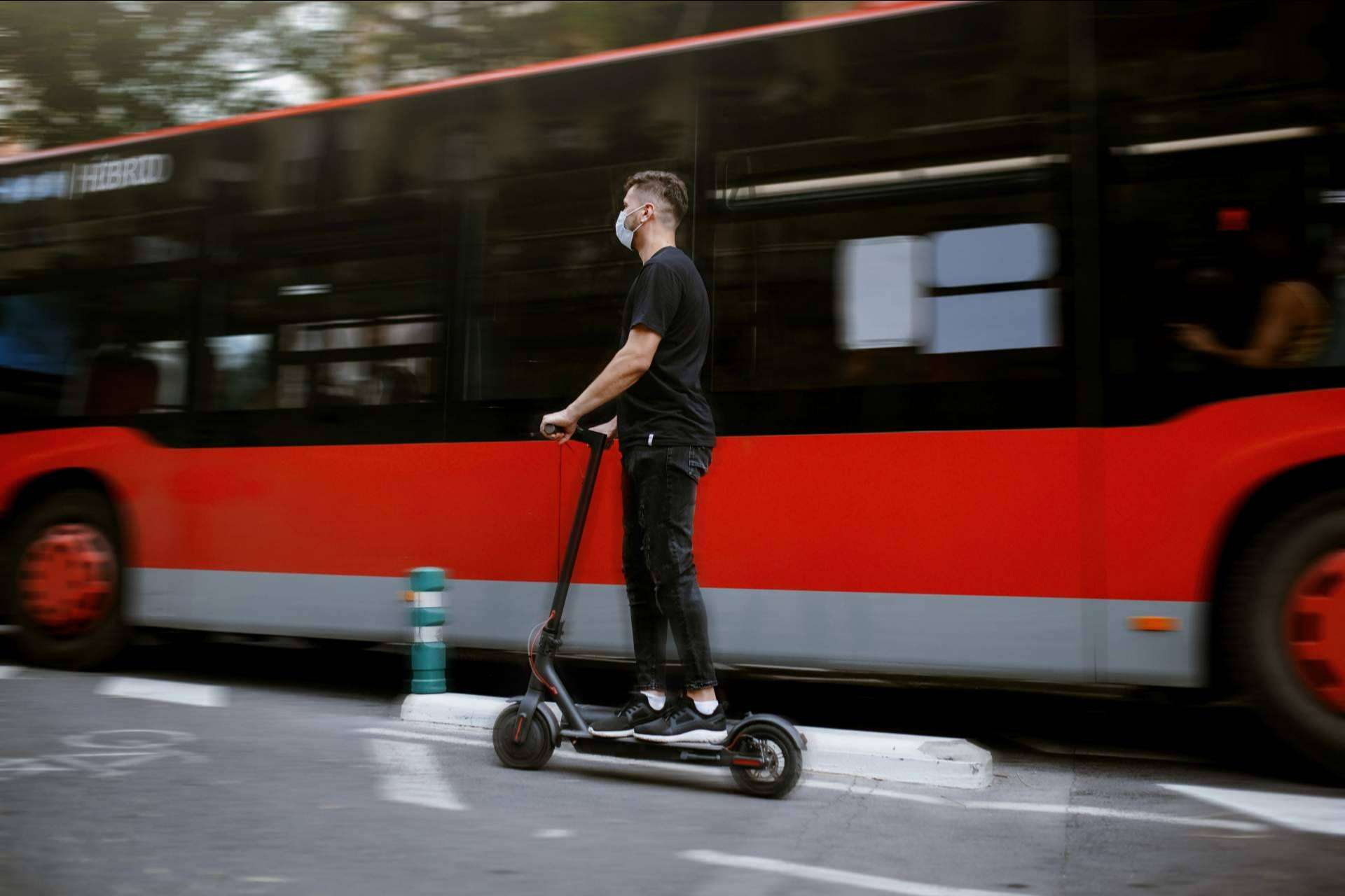 LYNX, la empresa que ofrece alquiler de patinetes eléctricos en Barcelona destaca por sus opiniones positivas en los buscadores