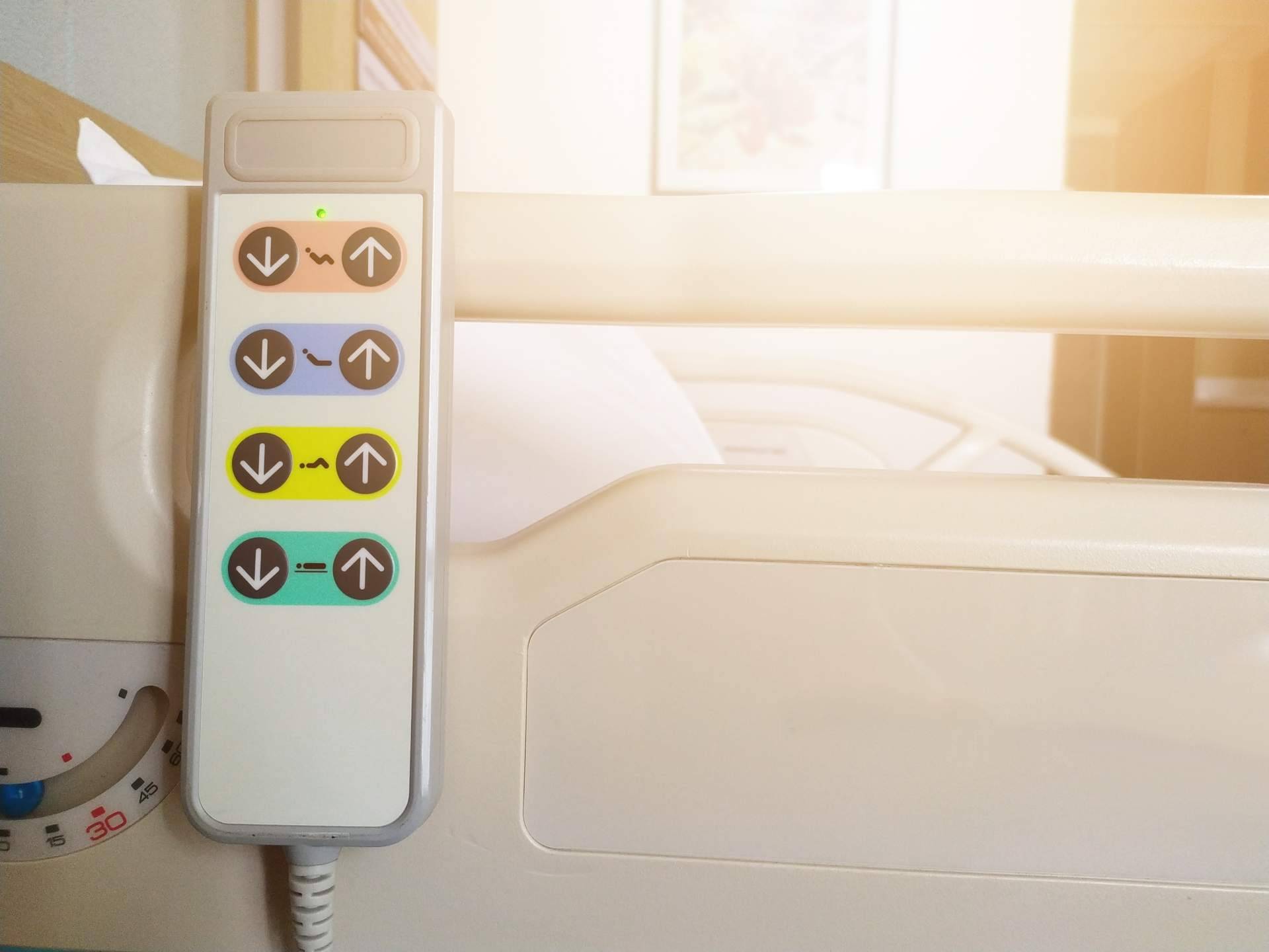 Para el cuidado de enfermos y personas con movilidad reducida, Tu Ortopedia ofrece una cama ortopédica