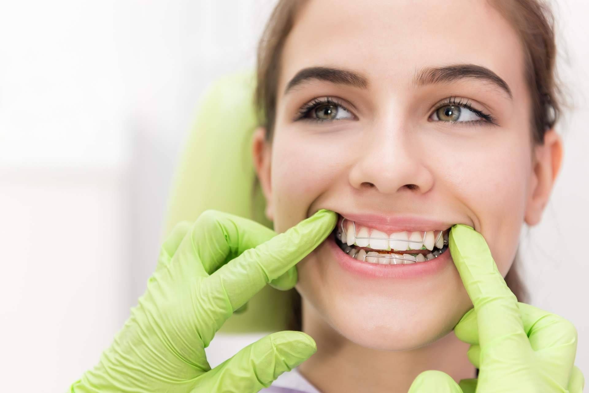 Ortodoncia de máxima calidad en Badajoz con los expertos de Clínica Sonrisas de Corrales Dental