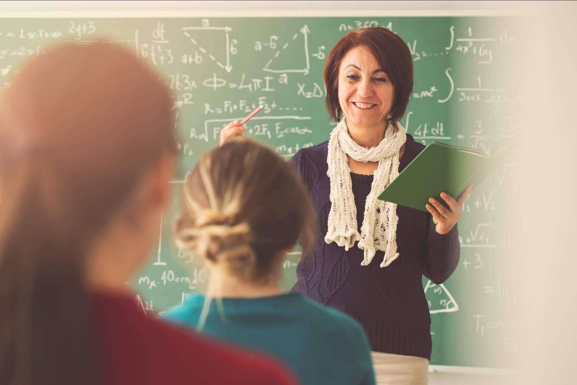 Cursos homologados para el profesorado activo y para opositores a profesorado en AFOE