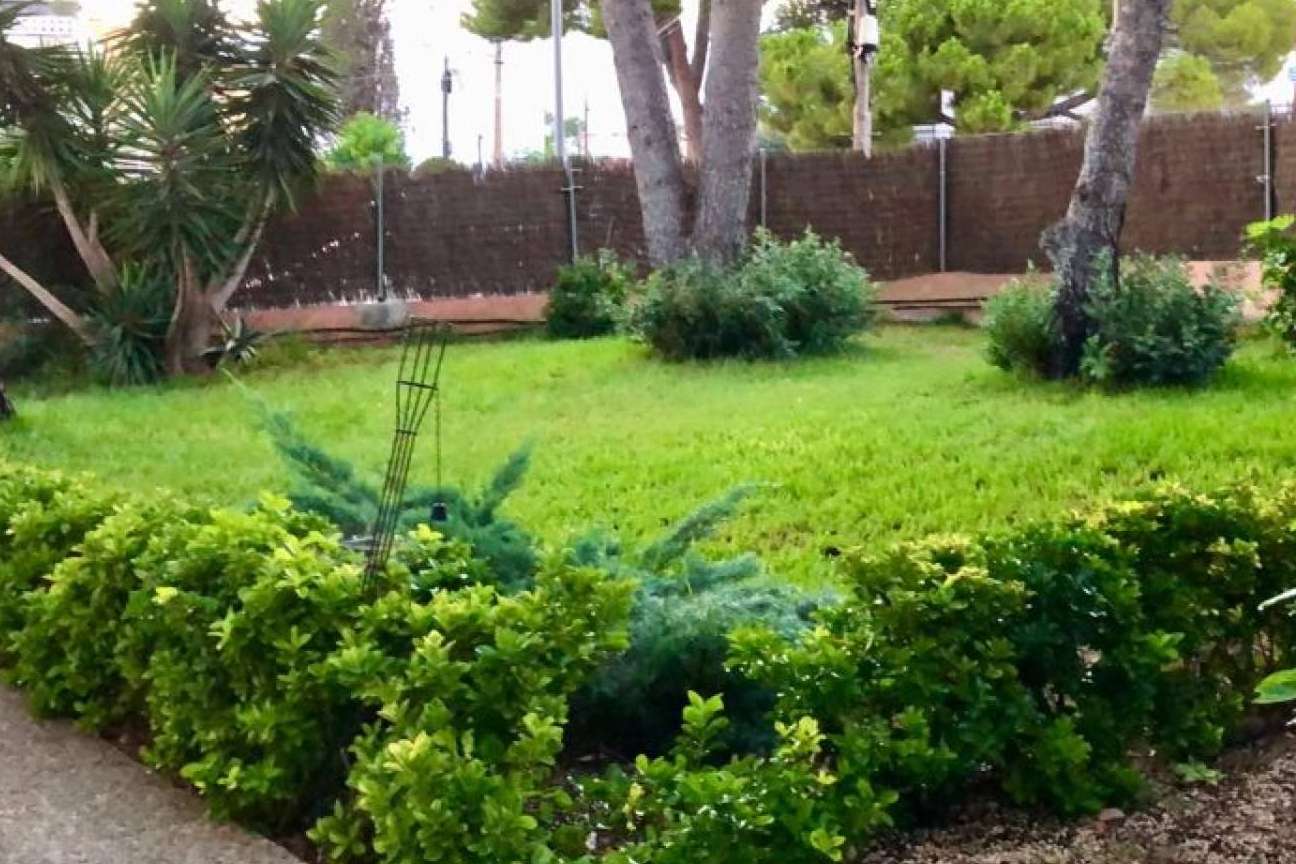 Chalé en venta con piscina cercano a la playa de Torredembarra