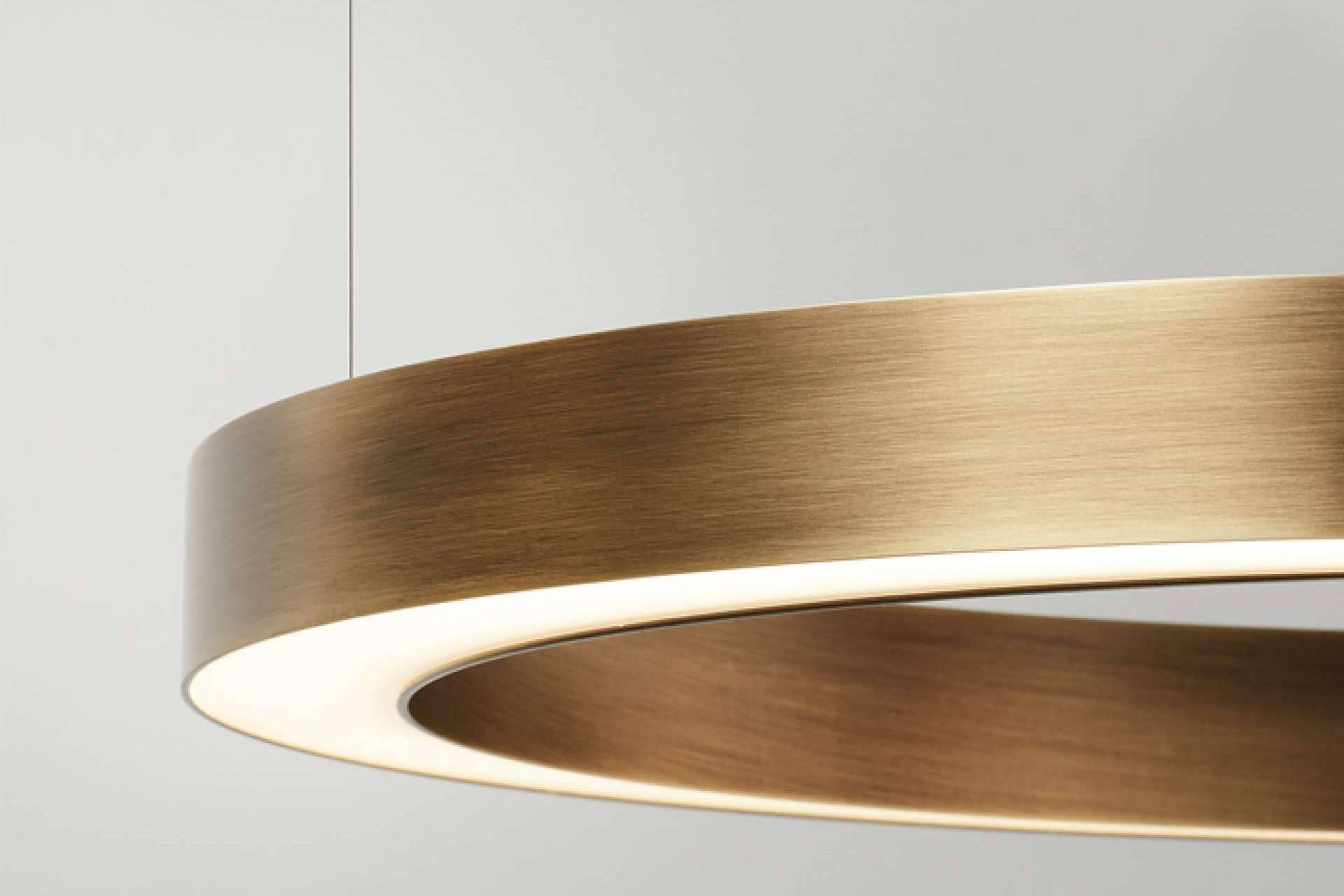 El clásico de INSOLIT como recurso para iluminar un espacio es la lámpara circular