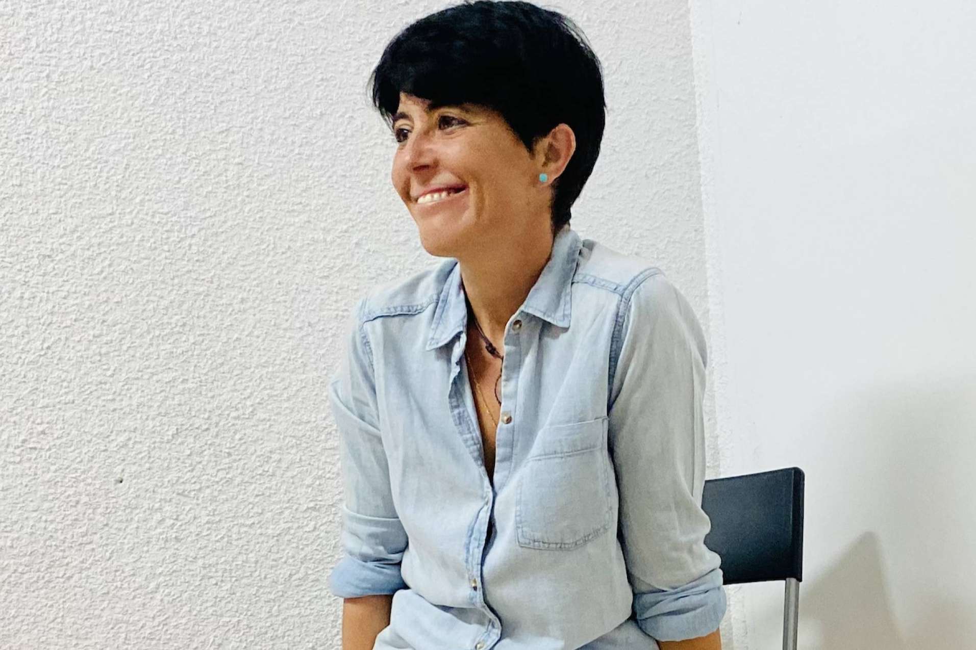 Los dioses atontados, la exitosa novela de Susana Alles que está ayudando a sus lectores a provocar cambios en su vida y vivir en paz