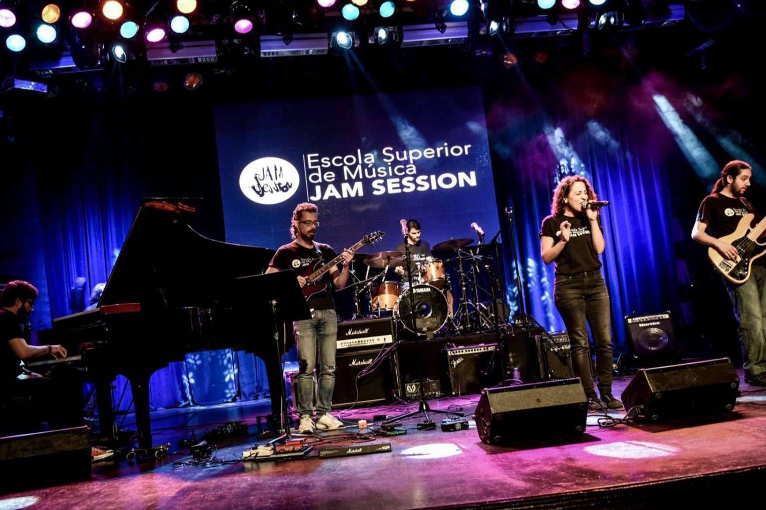 Obtener el primer título superior oficial en músicas actuales es posible gracias a la Escuela Superior de Música Jam Session, en Barcelona