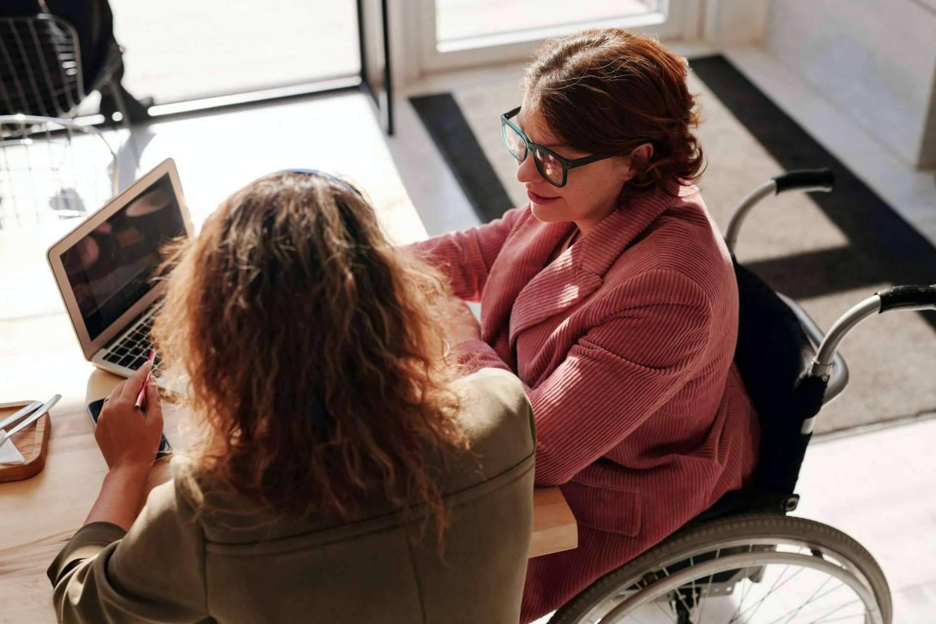 Vivva ayuda a conseguir empleo para personas con discapacidad