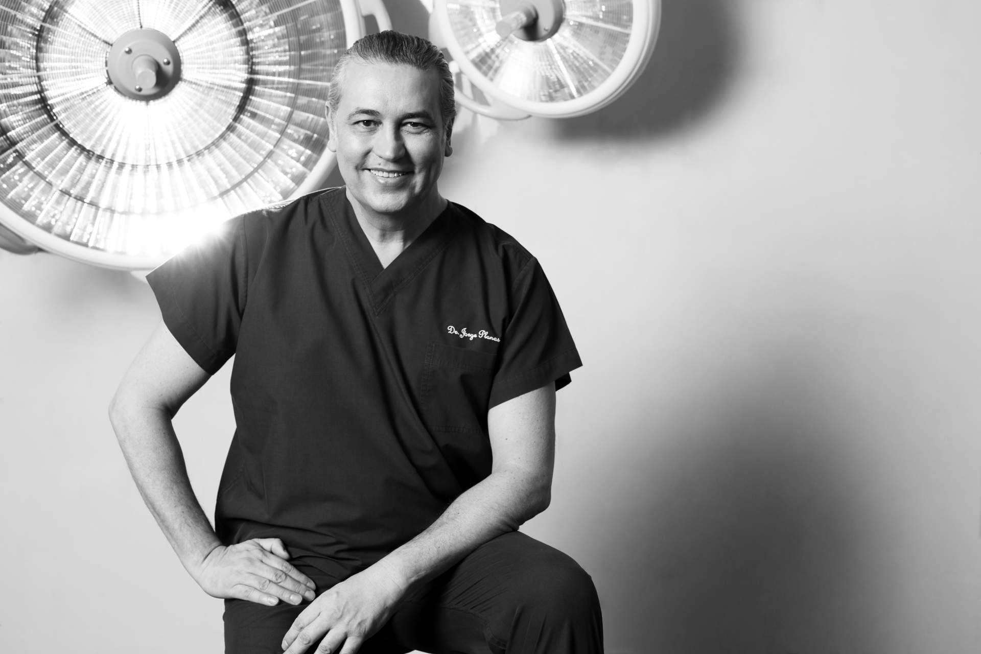 Conseguir una nariz perfecta sin dolor es posible con la rinoplastia ultrasónica del Dr. Jorge Planas