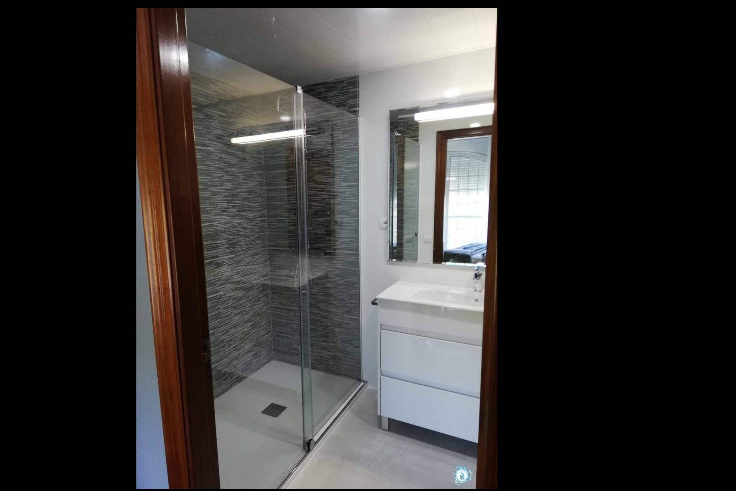 ¿Cómo cambiar la bañera por un plato de ducha en menos de 24 horas? Ducha24h