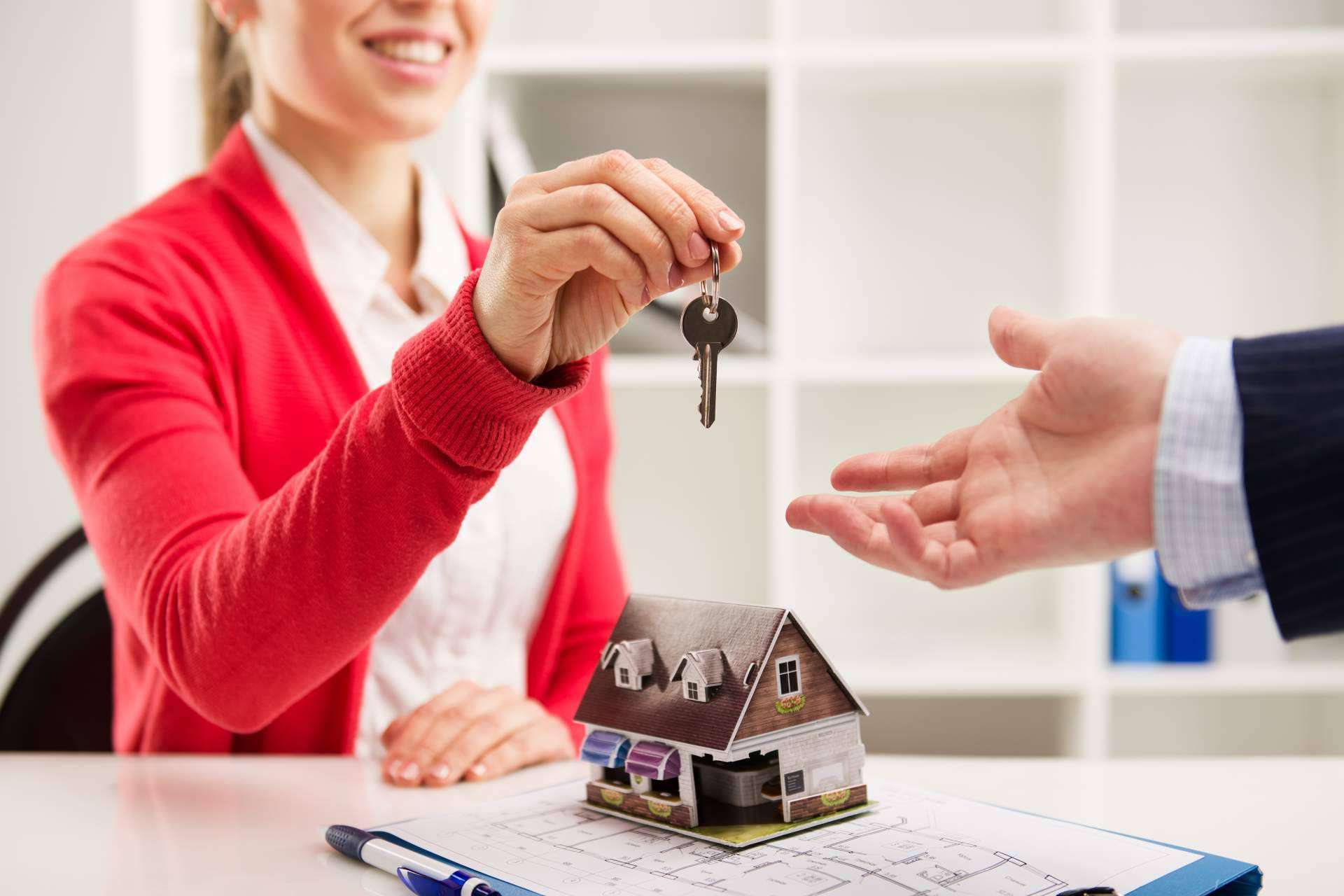 ¿Cómo afectará el COVID-19 la venta en el mercado inmobiliario?, según Inmomerkat