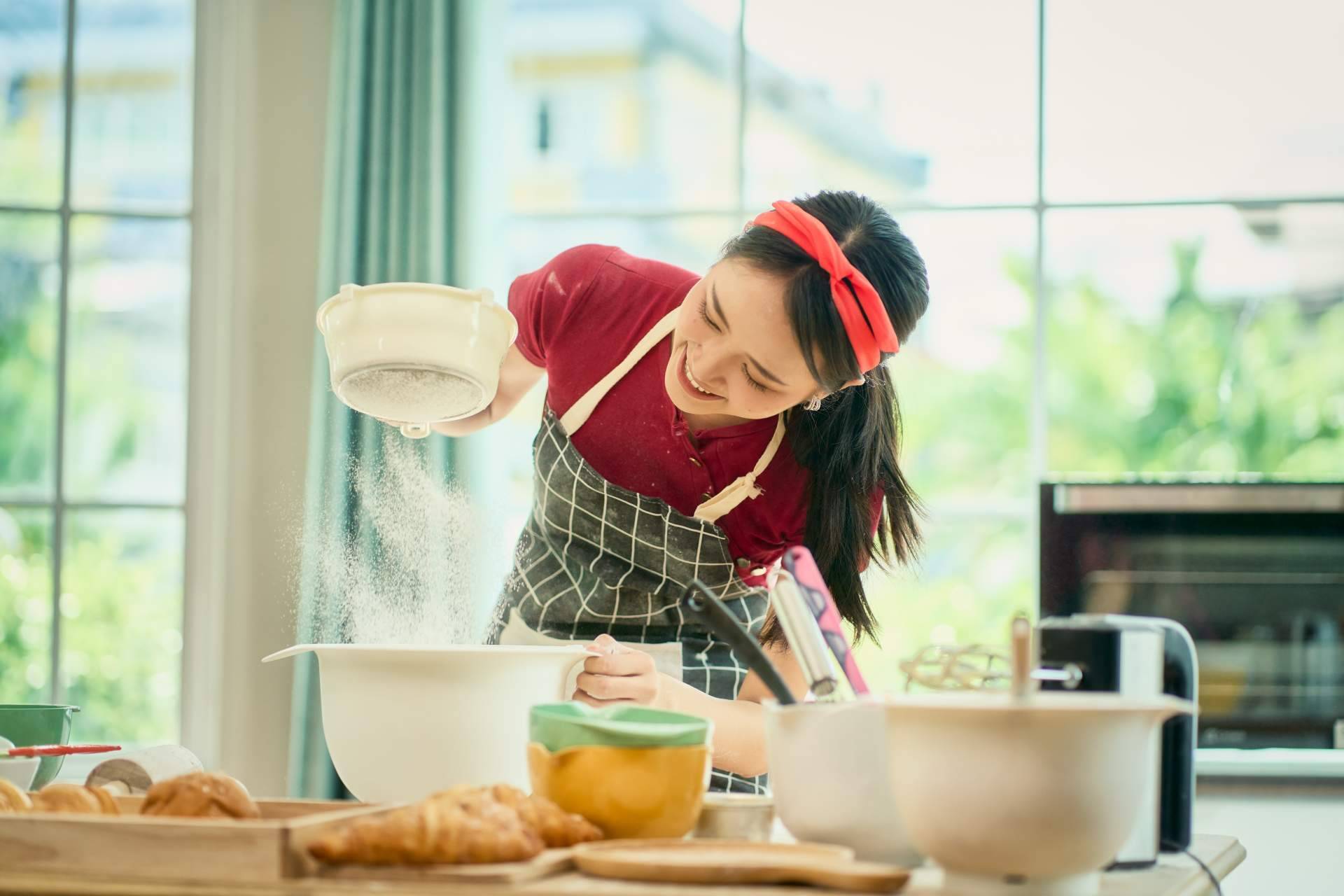 Climent Lloret, de restaurante LUANIK, ofrece 6 cursos de cocina online en su página web