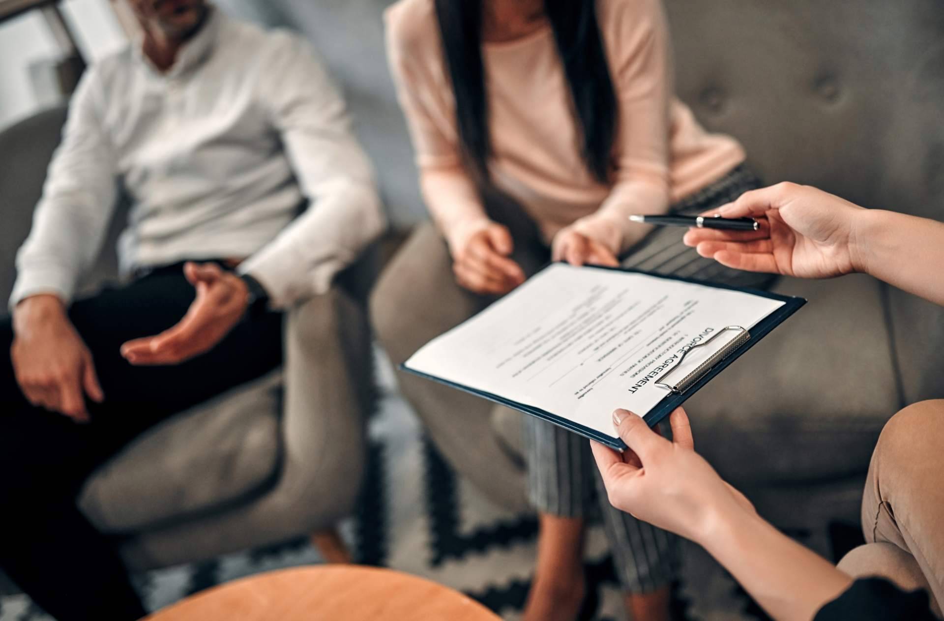 El abogado especialista puede evitar la ruina en un divorcio