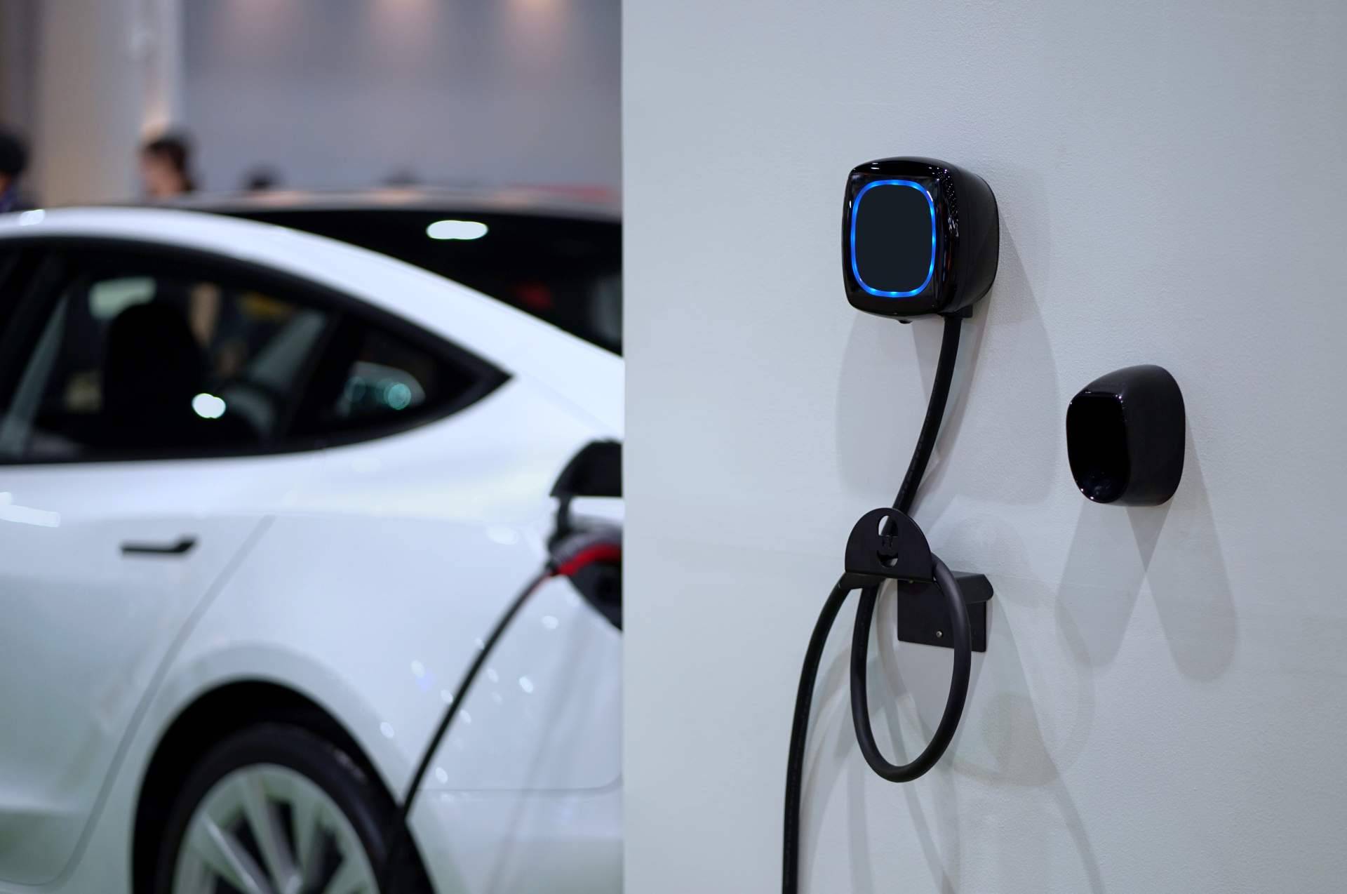 Instalar un punto de recarga para coche eléctrico con Smart Wallboxes