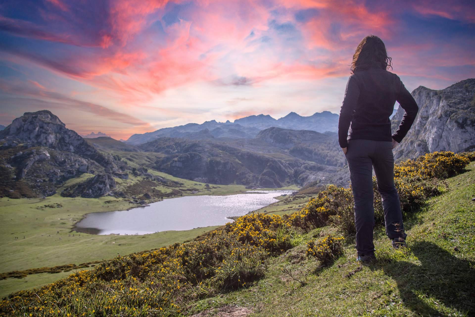 La compañía hazteUNBUS organiza excursiones a Covadonga y lagos de Covadonga