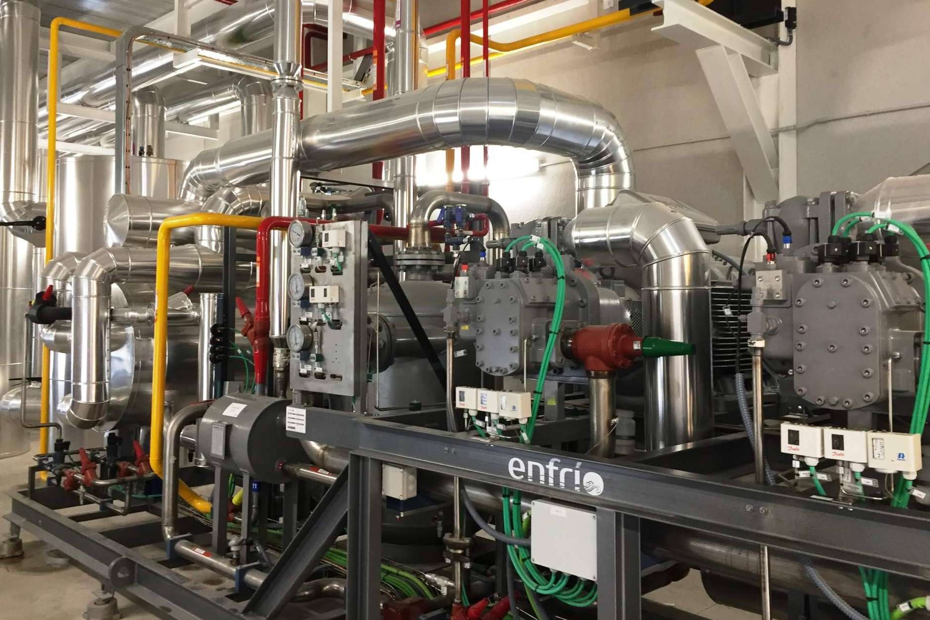 Las nuevas tendencias de refrigeración industrial y comercial de la mano de Enfrío