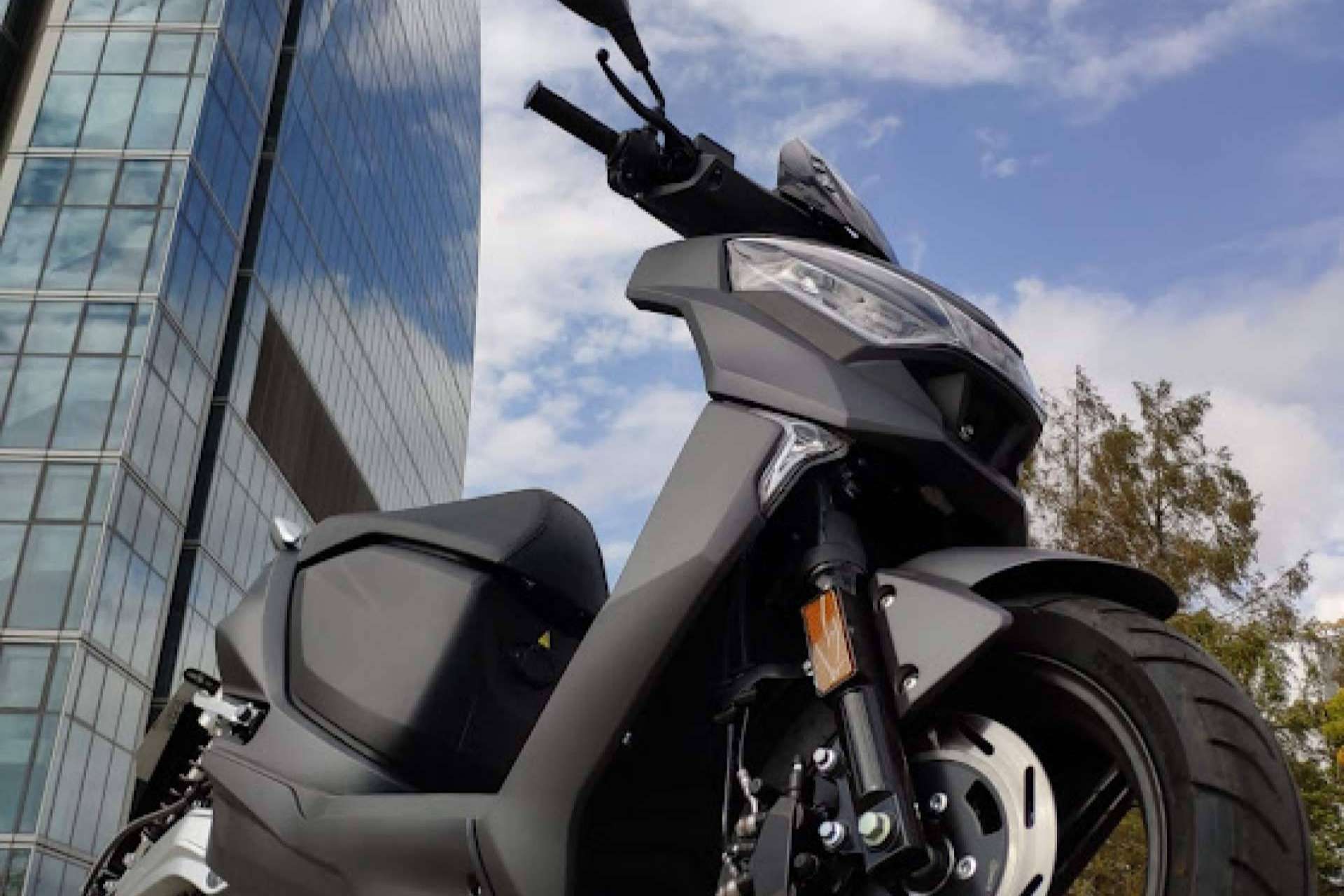 Scooters eléctricas con larga autonomía de Lifan