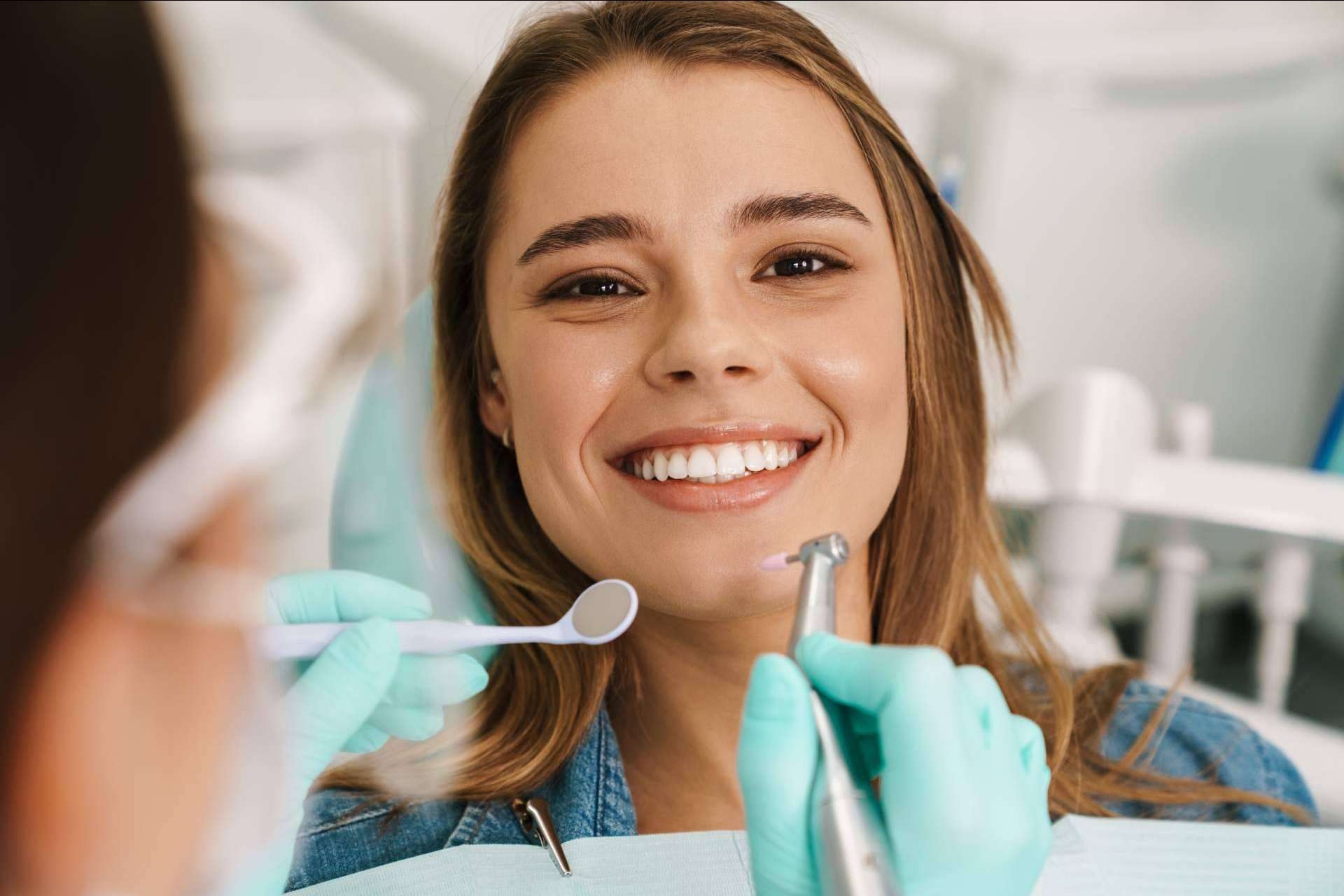 Arturo Soria, la clínica dental en Madrid que lleva más de 30 años devolviendo la sonrisa a sus pacientes