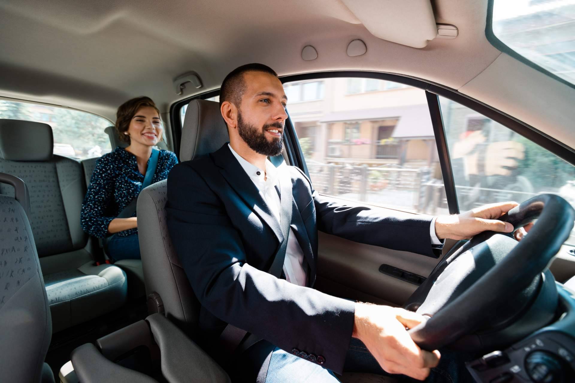 Traslados para empresas y particulares con Taxihuelvavip.com