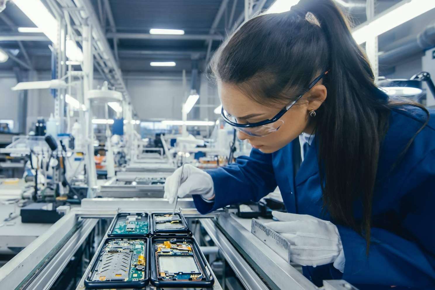 Energybox, ¿para qué sirven las baterías de condensadores y cuáles son sus ventajas de instalación?