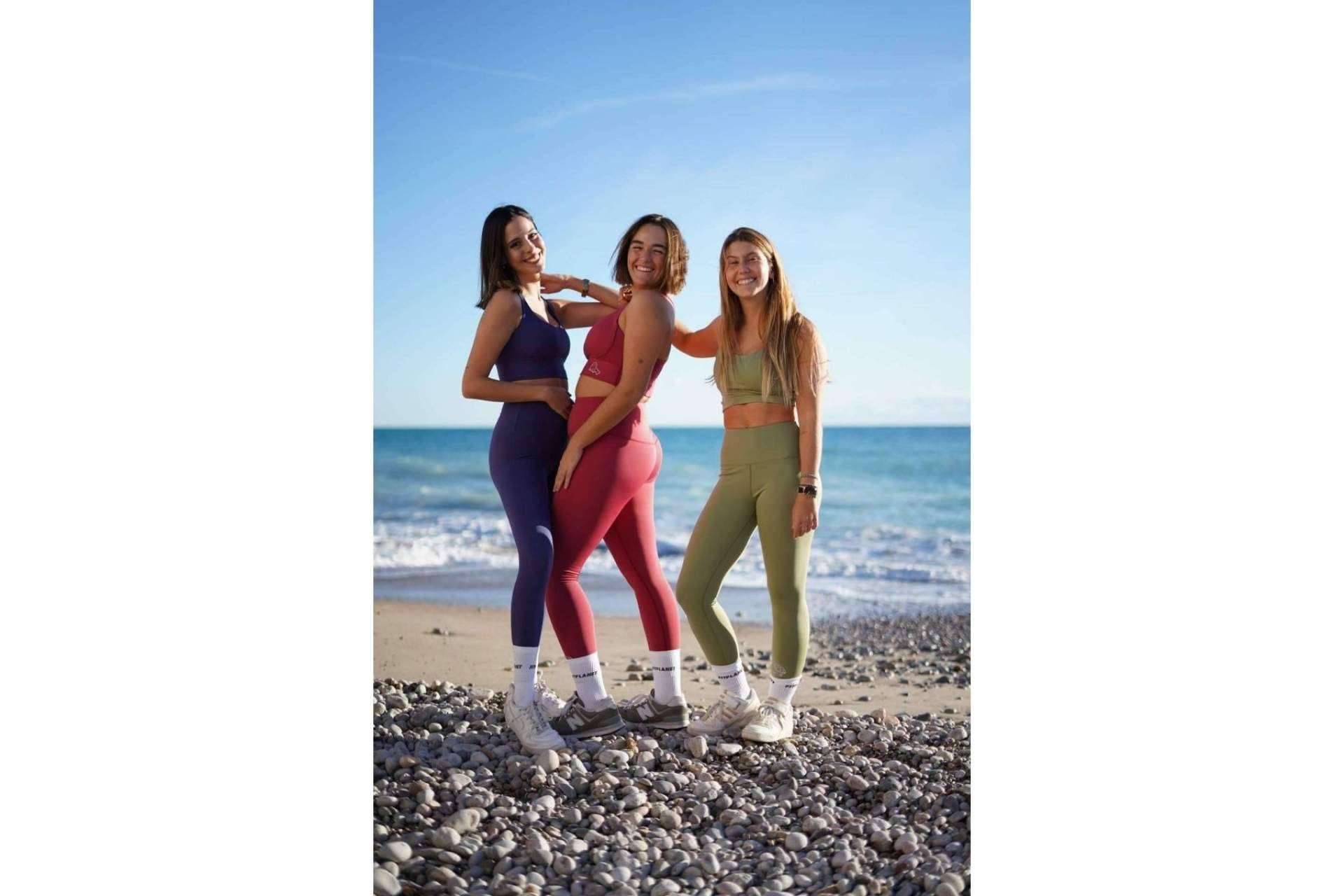 La marca de moda sostenible en Barcelona que elabora prendas deportivas a partir de plástico reciclado, Fitplanet