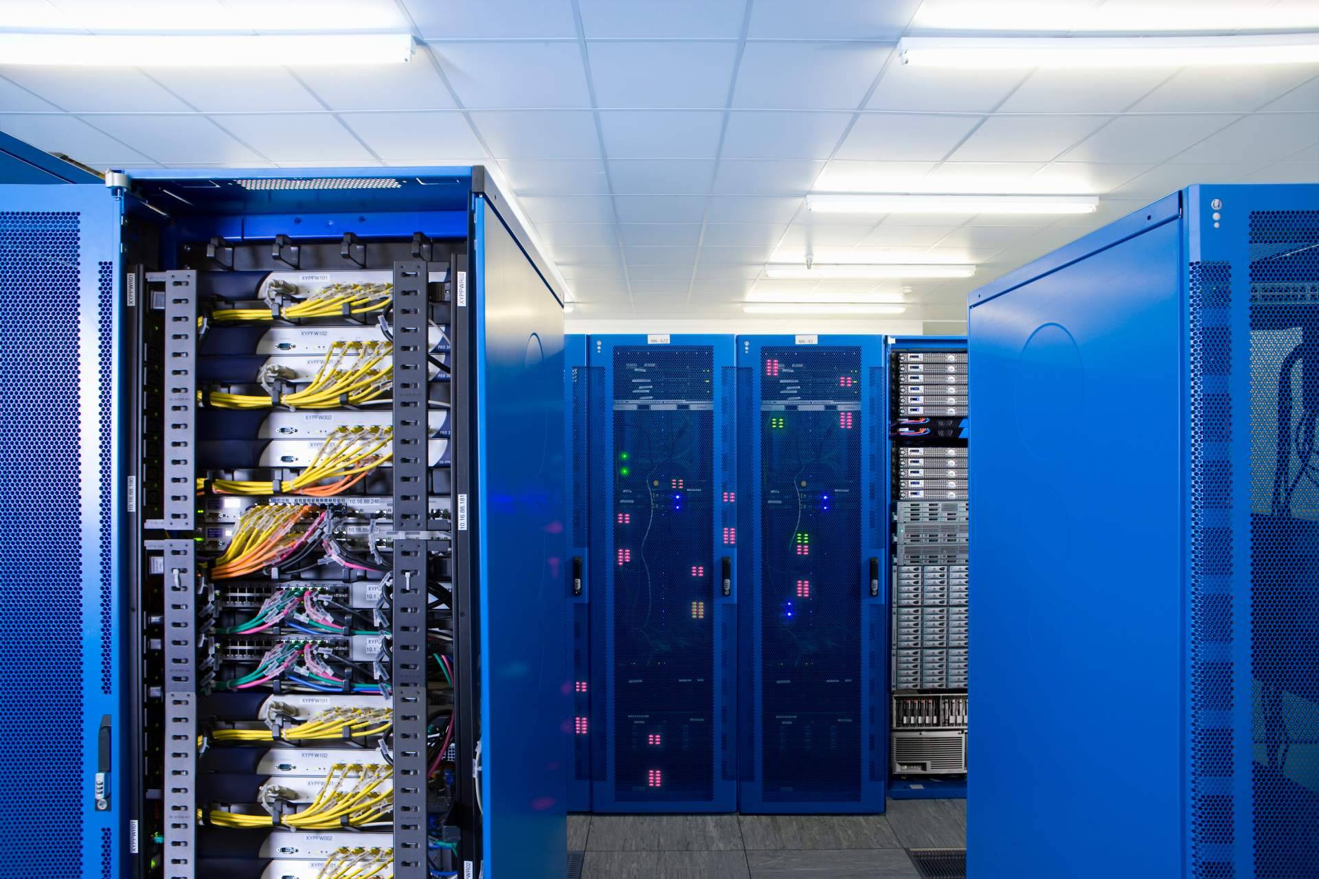Servidores virtuales para trabajar en remoto y adecuados a grandes sitios web de la mano de ERA Hosting