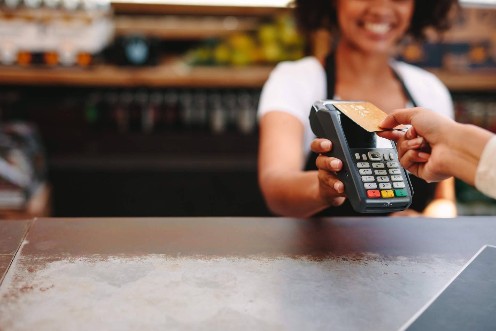 El uso de tarjetas revolving sigue incrementando a pesar de la nulidad de sus intereses