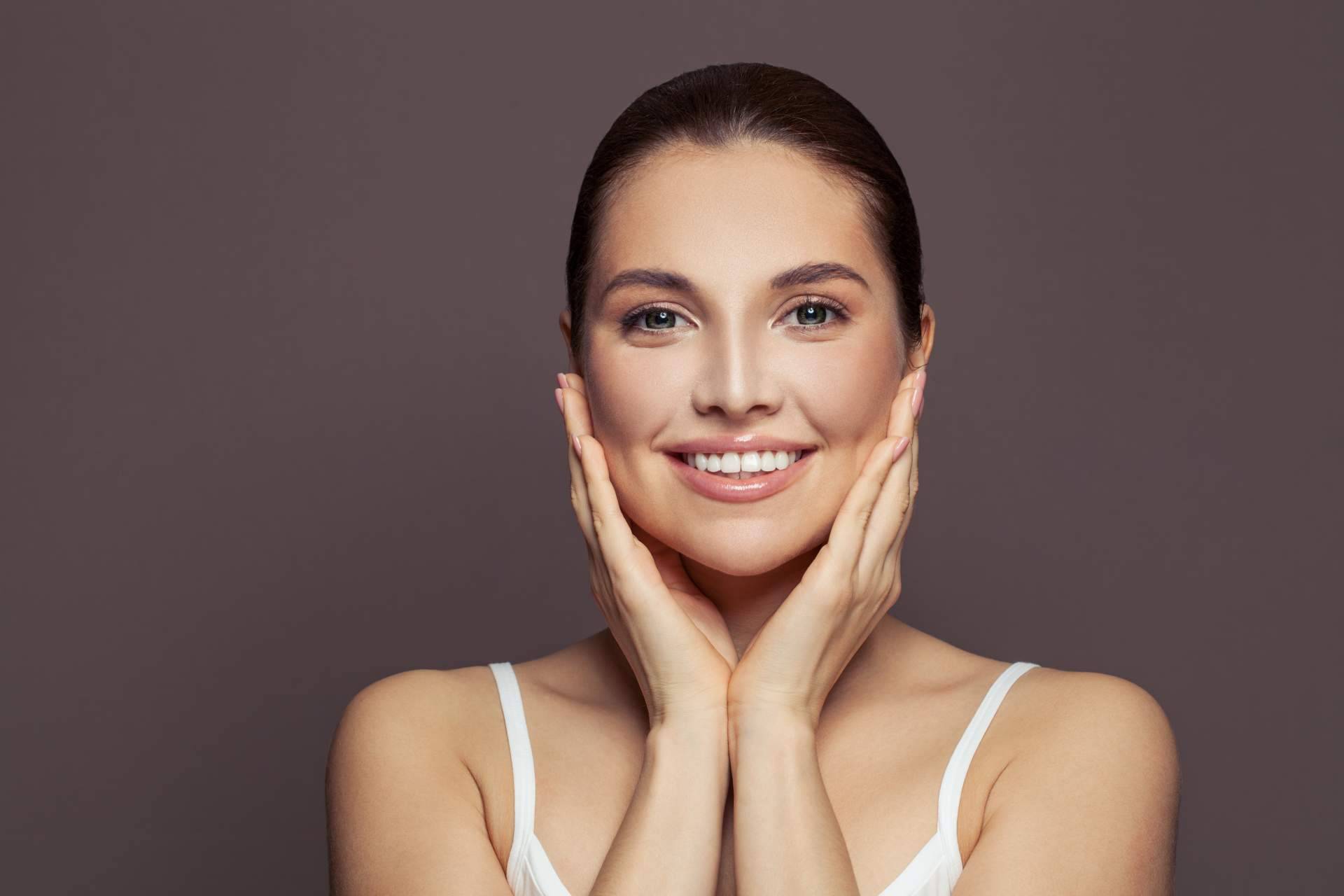 Rejuvenecimiento facial con la biorevitalización, por BioSalud Canarias