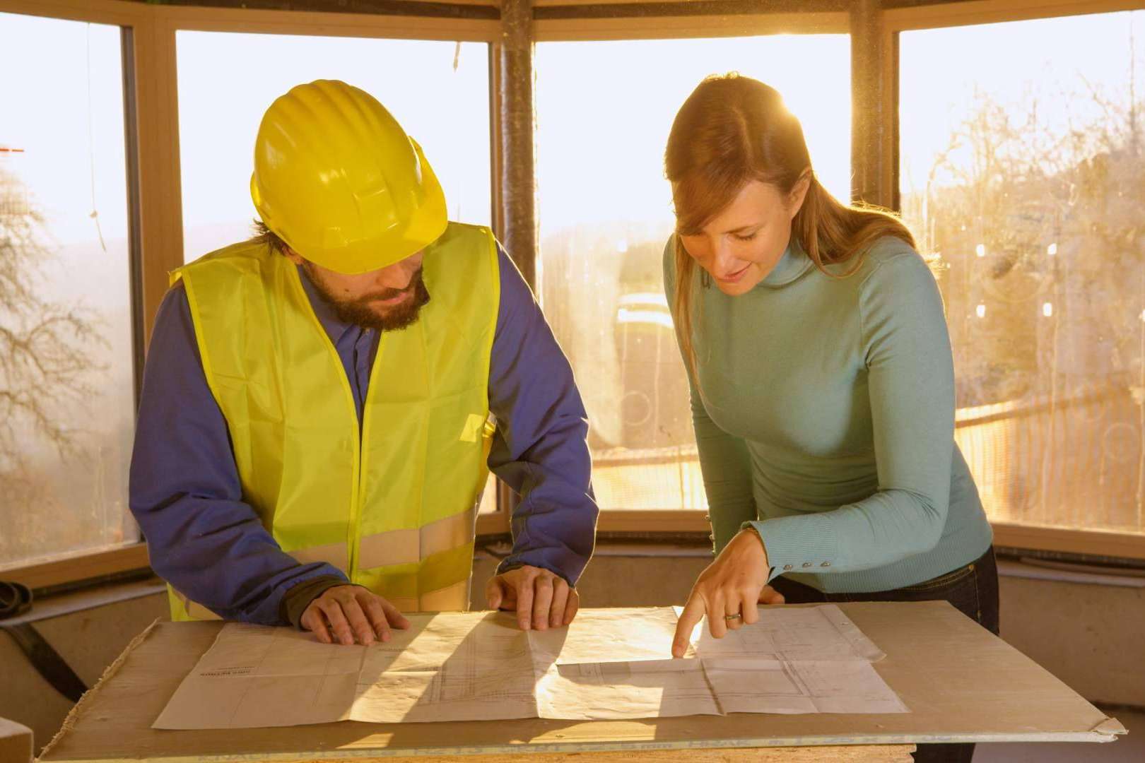 Delmader construye casas de madera, porches y pérgolas, entre otros, en todo el país