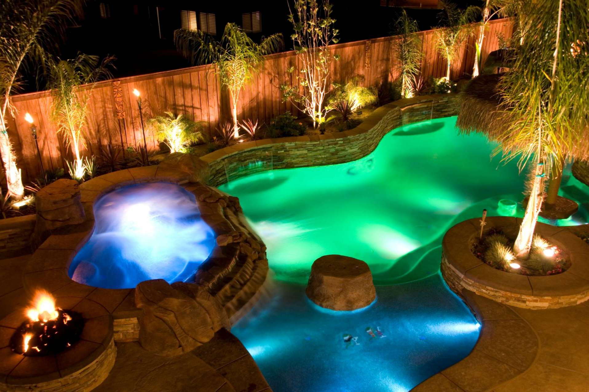 Iluminación domótica para piscina de la mano de Warmpool