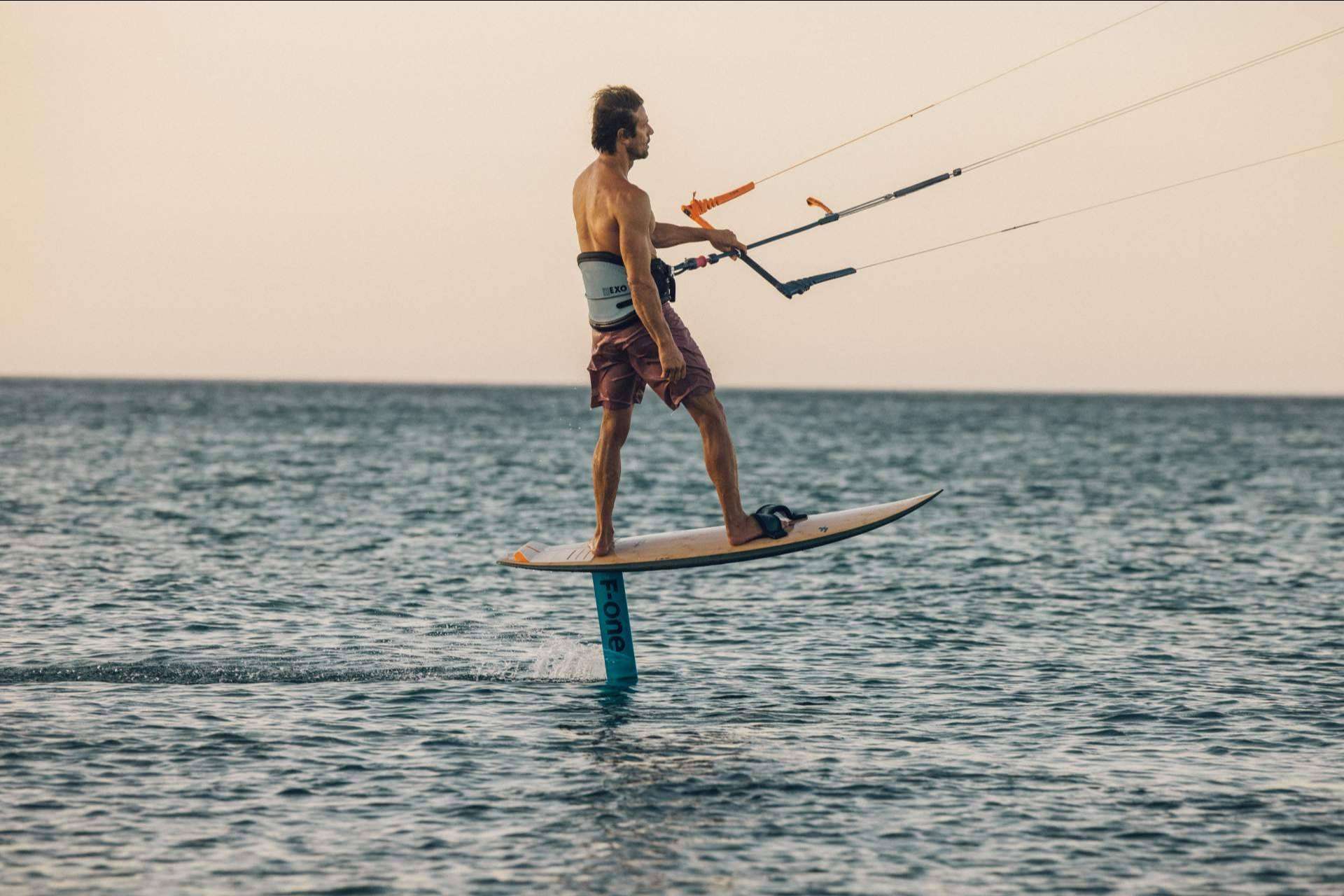 La práctica del kitesurf, accesible para todos los públicos de la mano de Pura Vida Mallorca